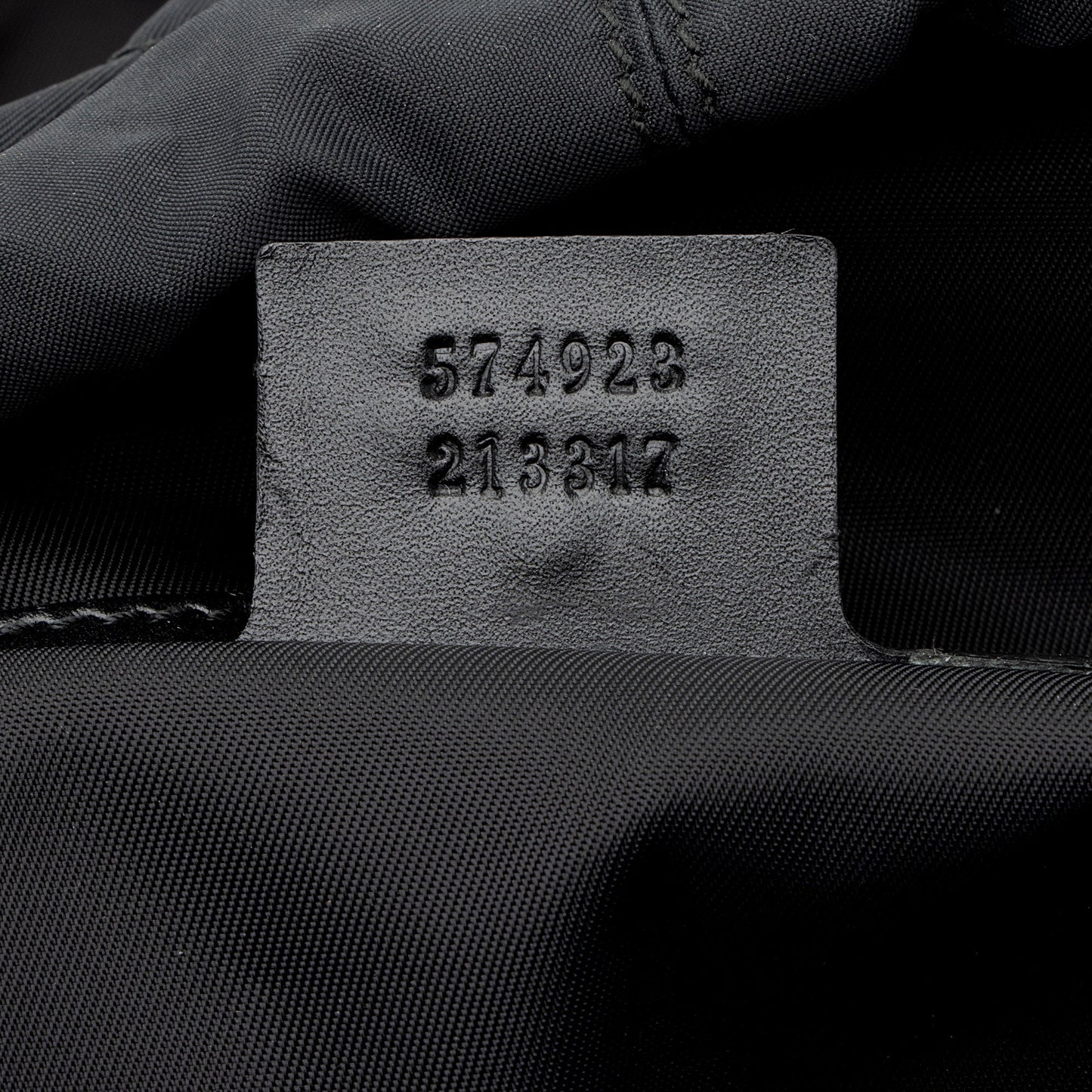 Gucci GG Velvet Medium Flap Backpack (SHF-6tMz52)