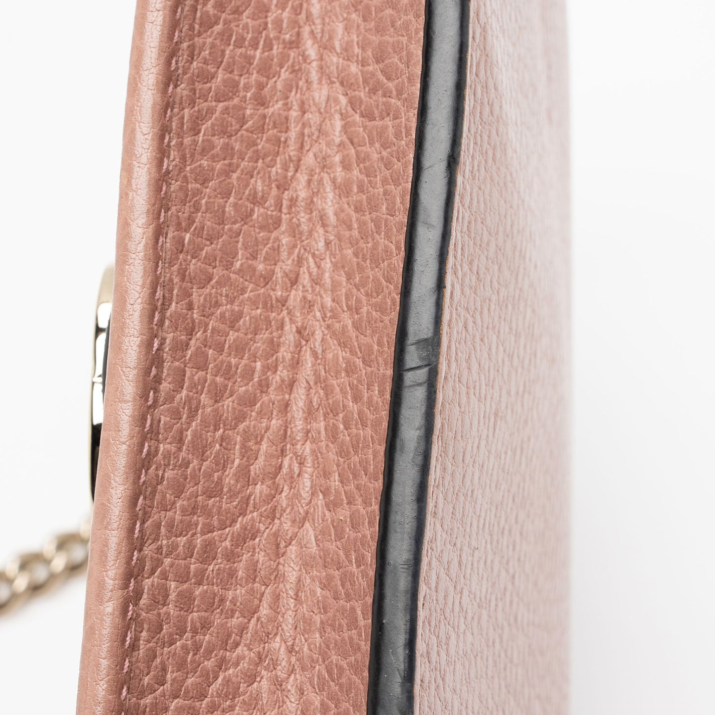 Gucci Leather Interlocking G Chain Wallet (SHF-ynDxvx)