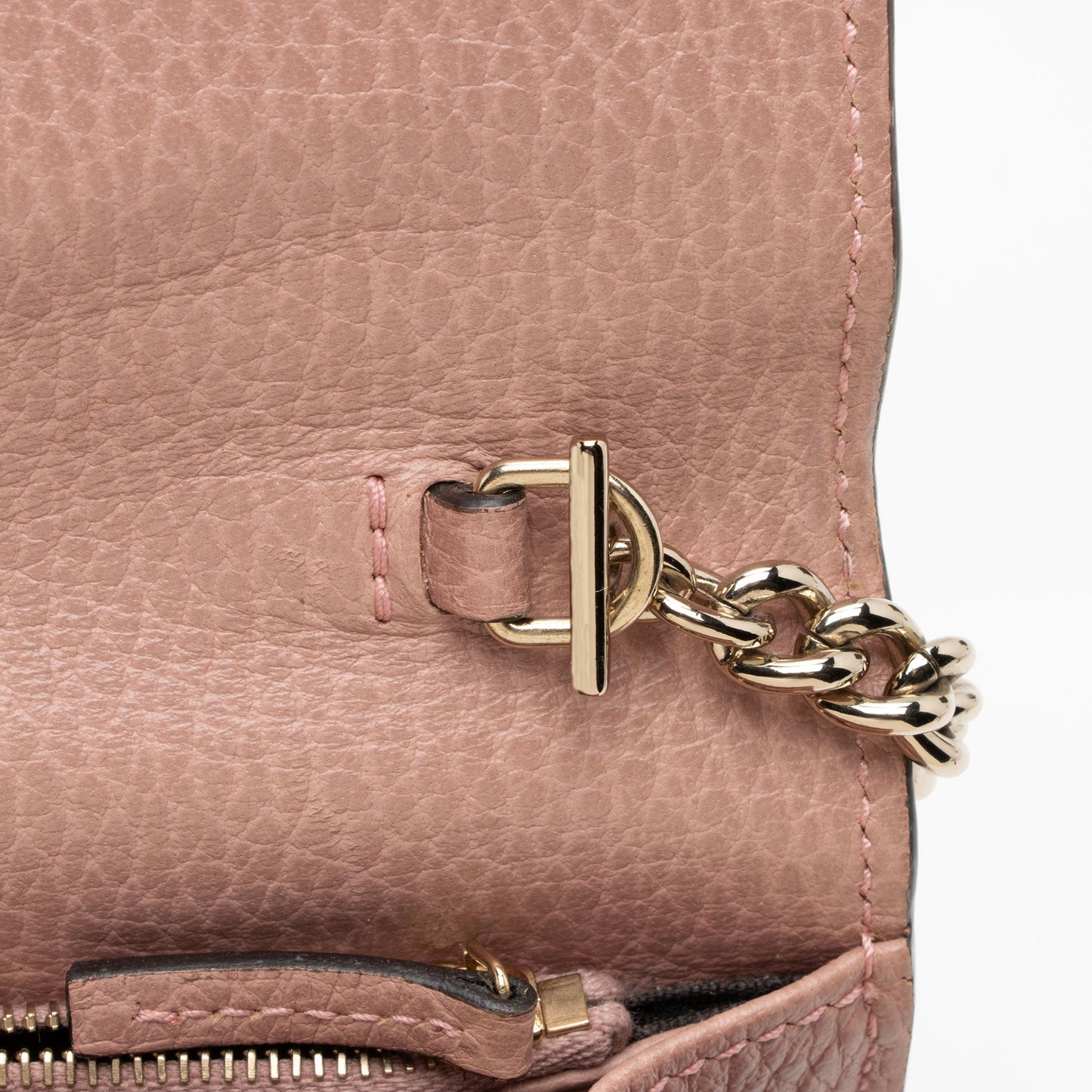 Gucci Leather Interlocking G Chain Wallet (SHF-ynDxvx)