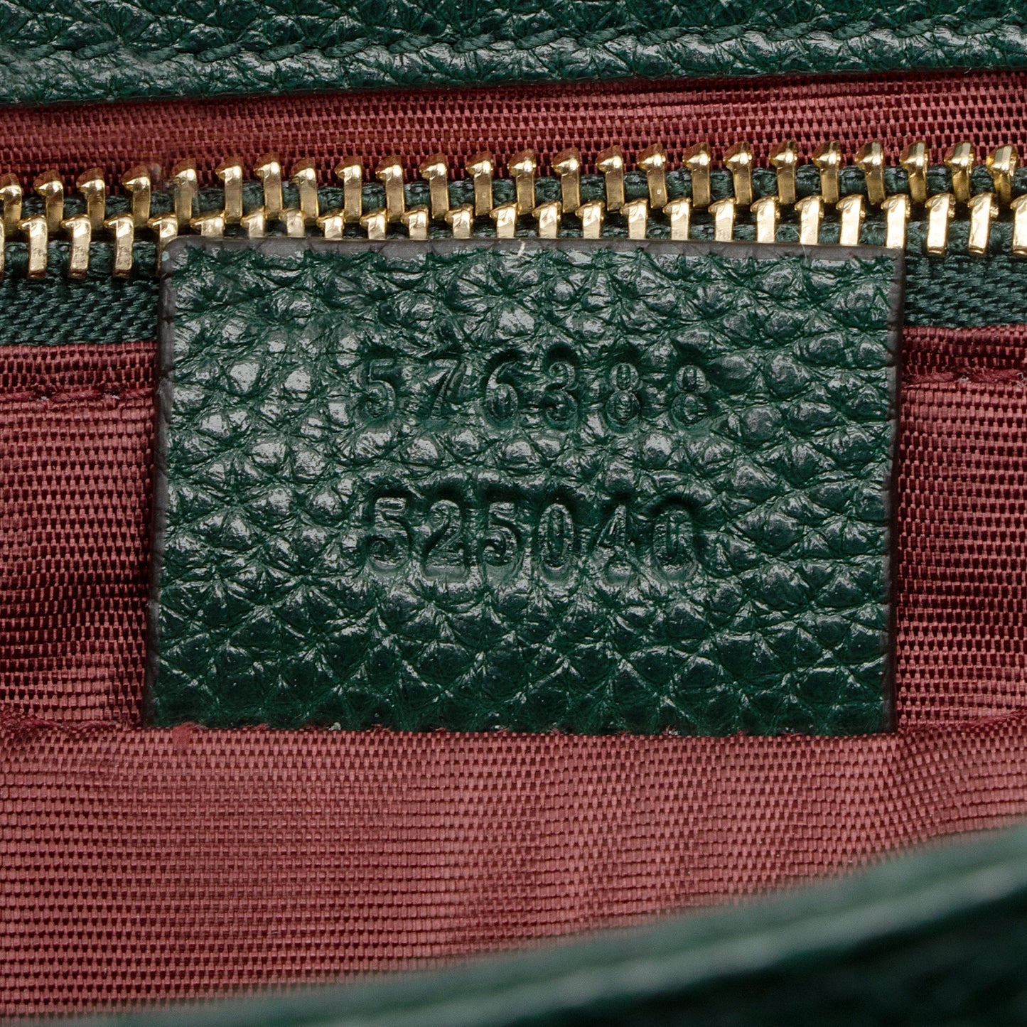 Gucci Grained Calfskin Zumi Small Crossbody Bag (SHF-23619)