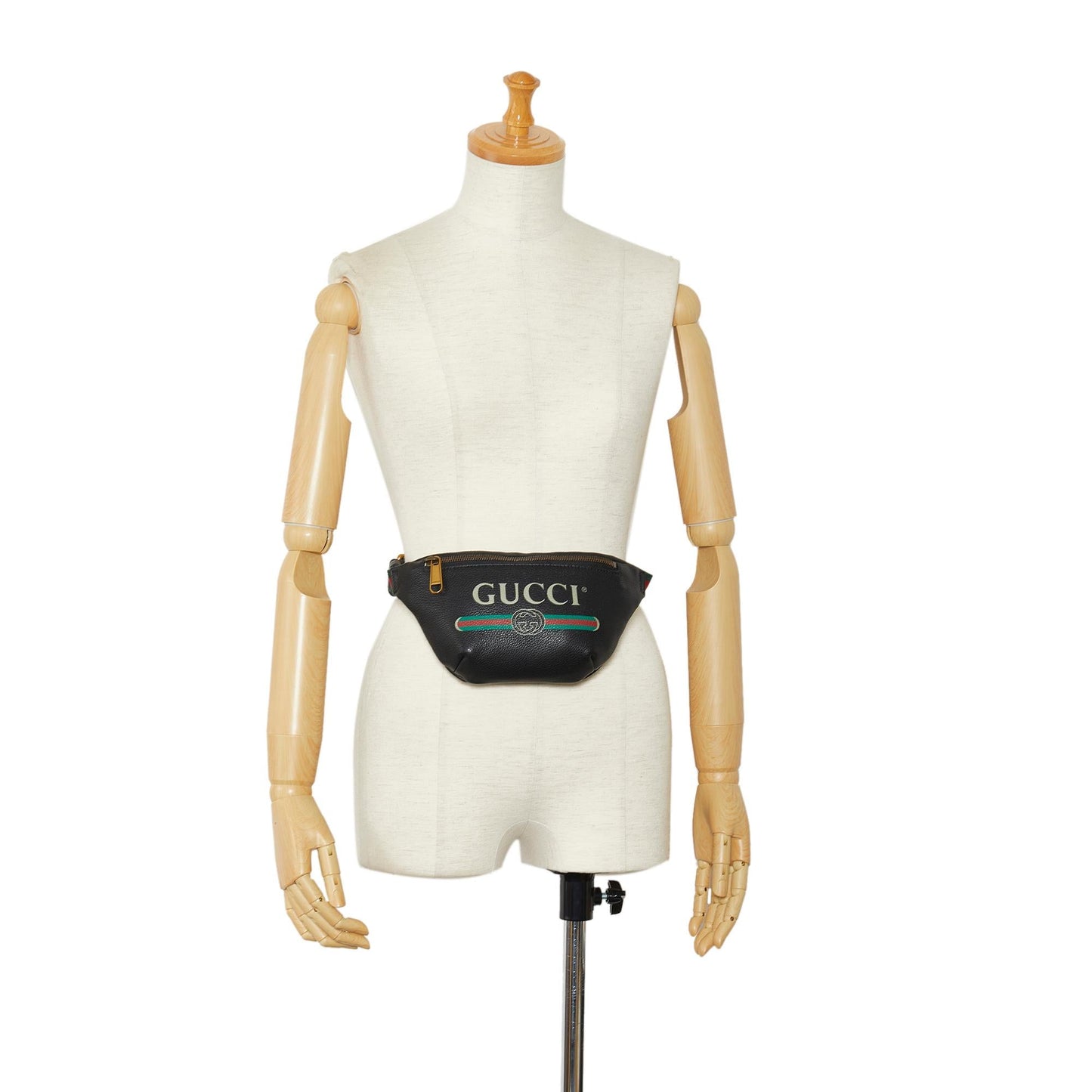 Gucci Gucci Logo Belt Bag (SHG-3AcyAF)