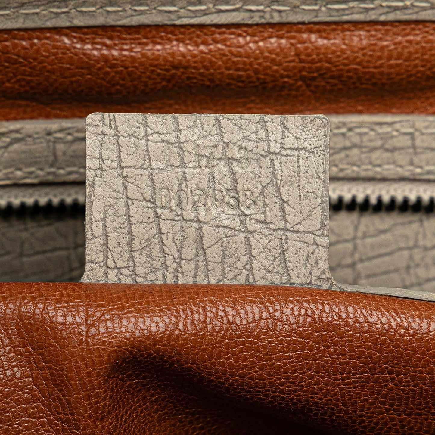 Gucci Leather Bamboo Bullet Shoulder Bag (SHG-rGZIYM)