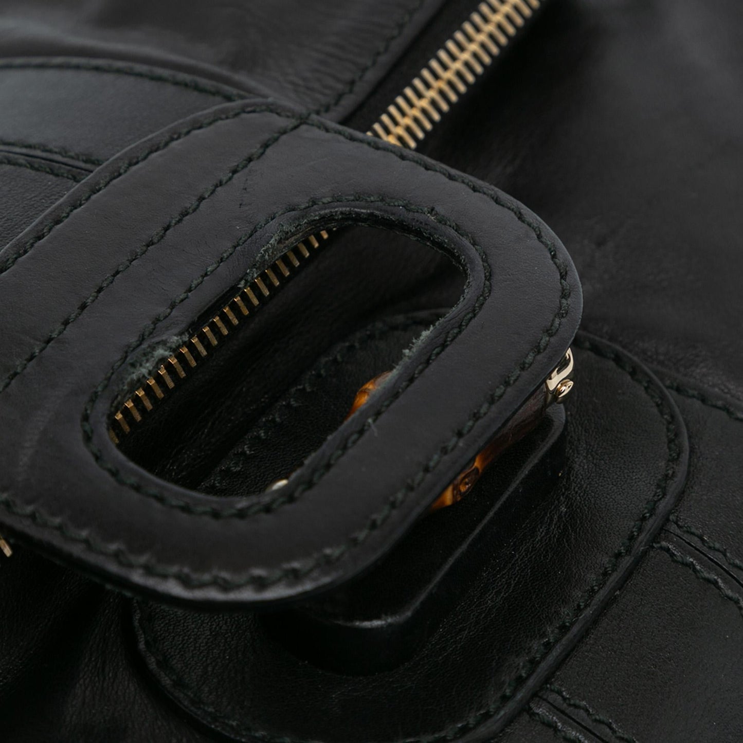 Gucci Leather Bamboo Lucy Fold Over Clutch (SHG-ithHFj)
