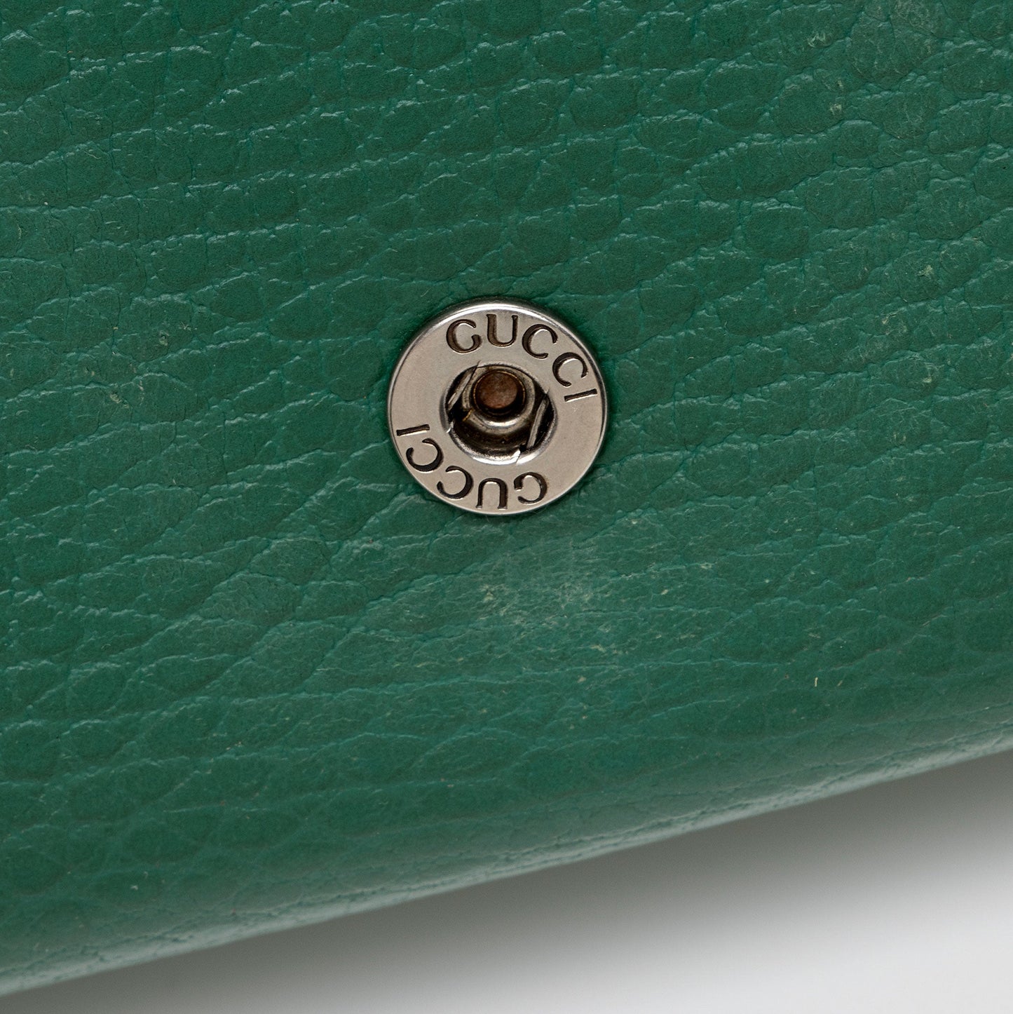 Gucci Leather Crystal Dionysus Chain Wallet (SHF-lfofdz)