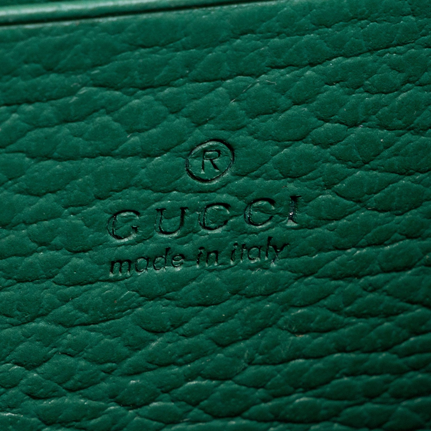 Gucci Leather Crystal Dionysus Chain Wallet (SHF-lfofdz)