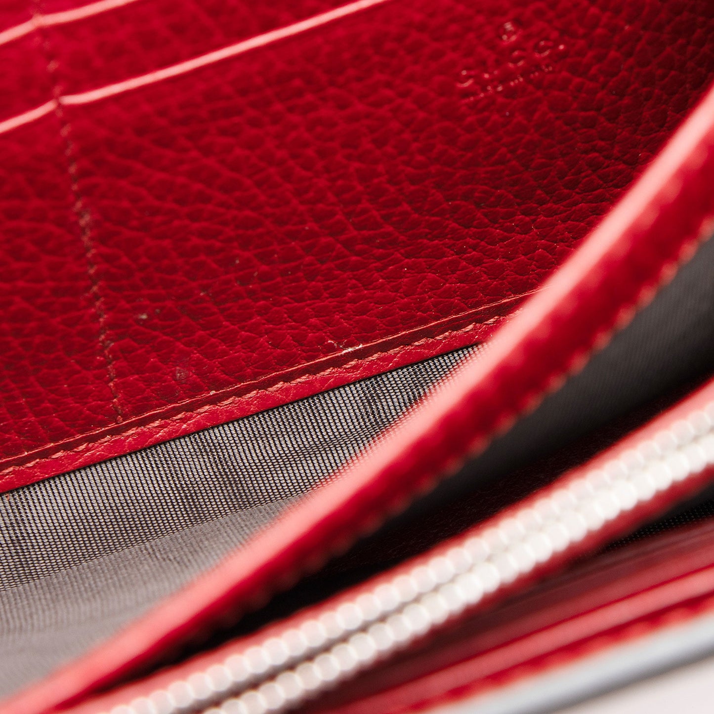 Gucci Leather Crystal Dionysus Chain Wallet