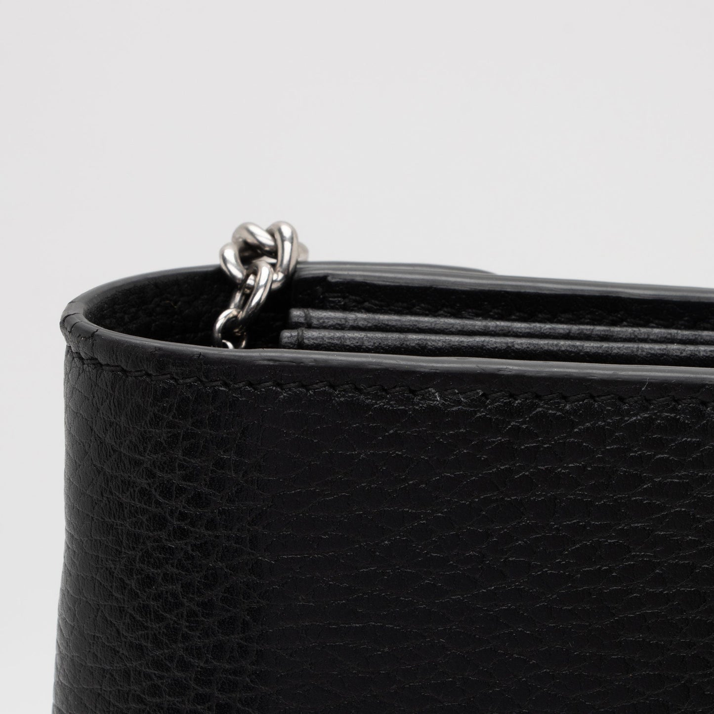 Gucci Leather Crystal Dionysus Chain Wallet (SHF-fJzaNK)