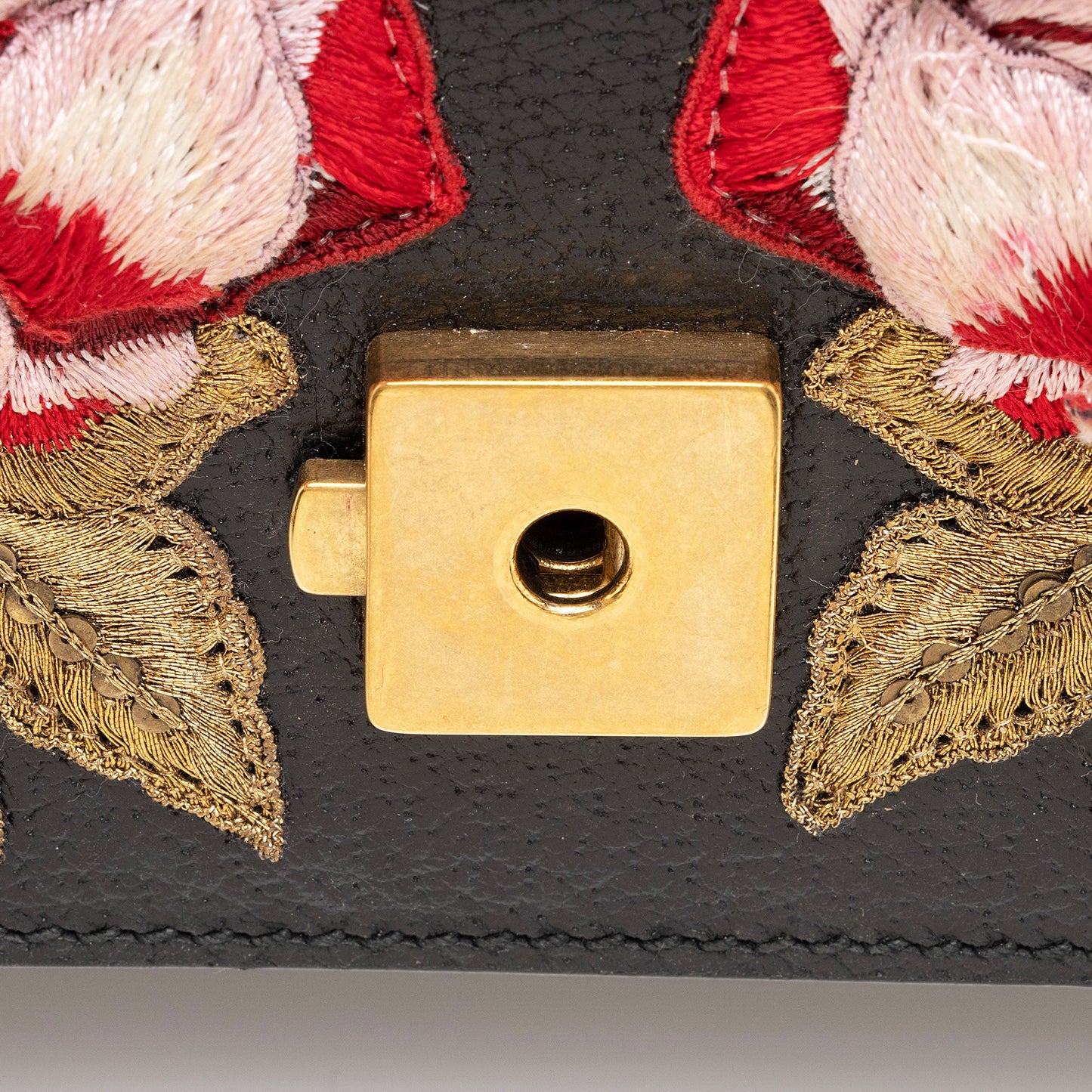 Gucci Leather Embroidered Rose Dionysus Medium Shoulder Bag (SHF-7coiPQ)