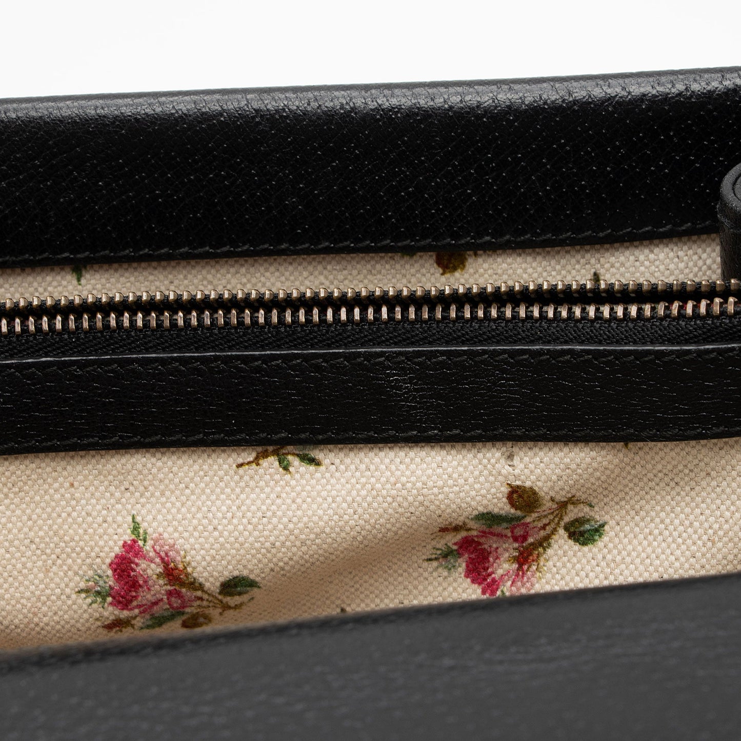 Gucci Leather Embroidered Rose Dionysus Medium Shoulder Bag (SHF-sxhk6S)