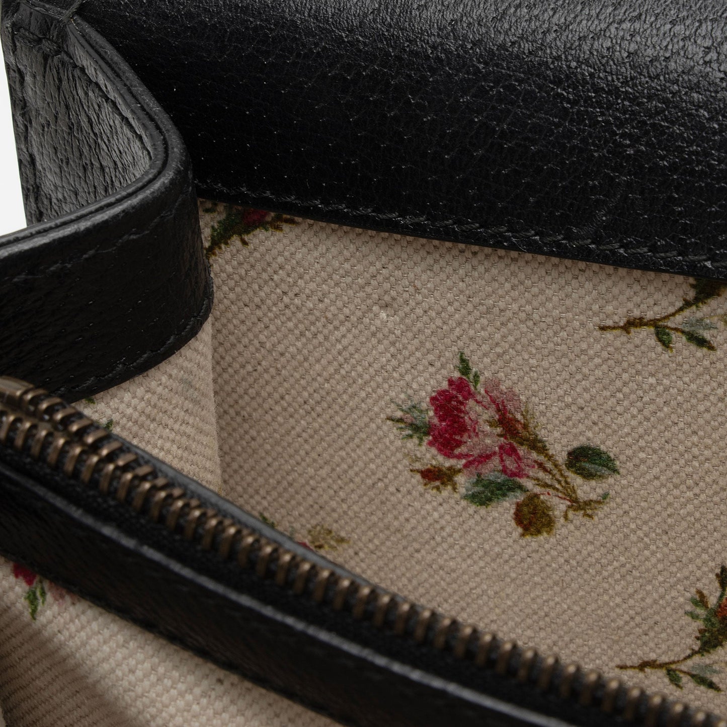 Gucci Leather Embroidered Rose Dionysus Medium Shoulder Bag (SHF-sxhk6S)