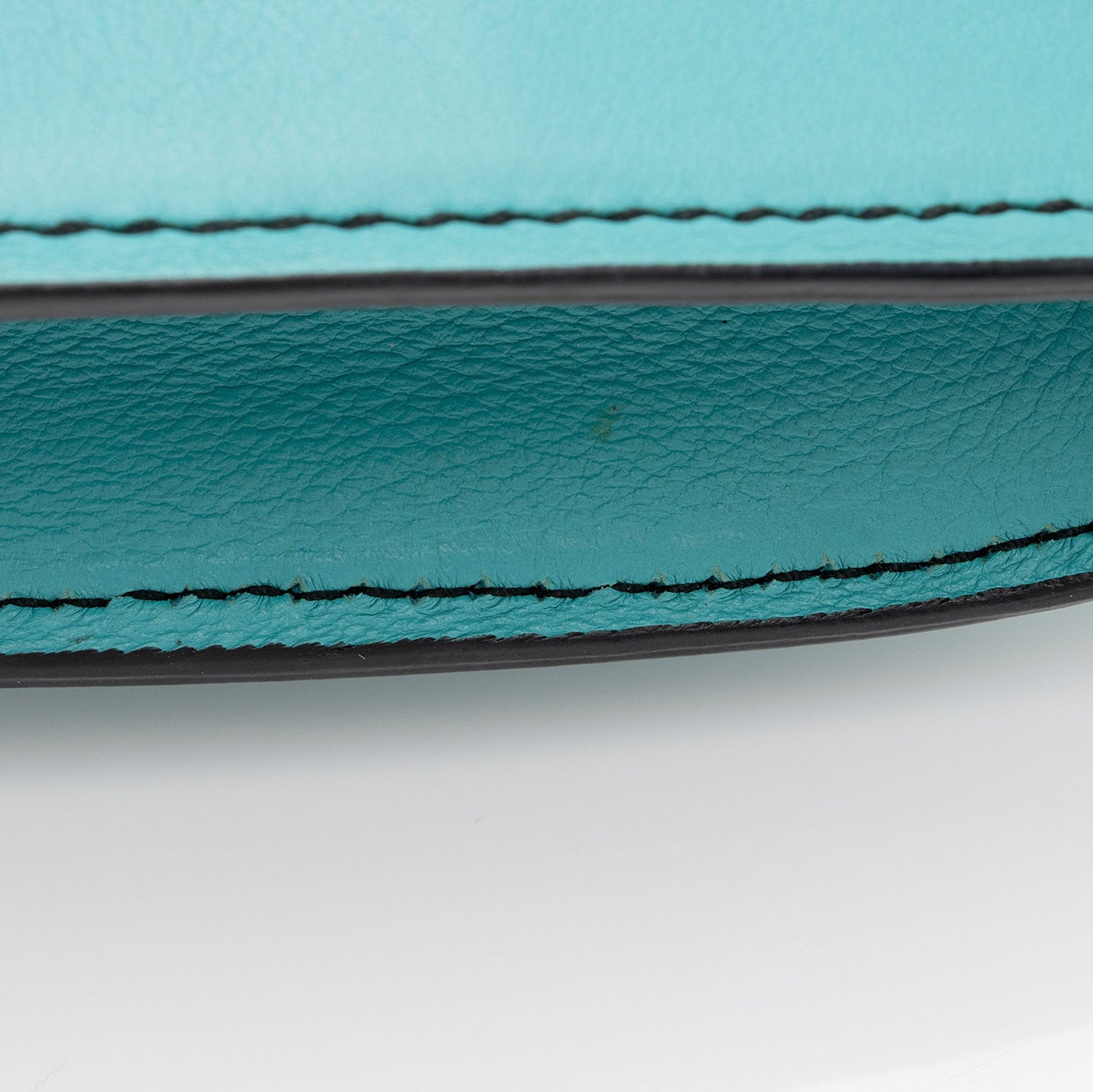 Gucci Leather Emily Small Chain Shoulder Bag (SHF-C1Ky8i)