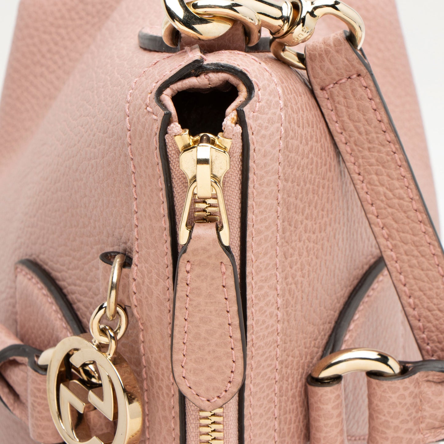 Gucci Leather GG Charm Satchel (SHF-W1Wrlv)