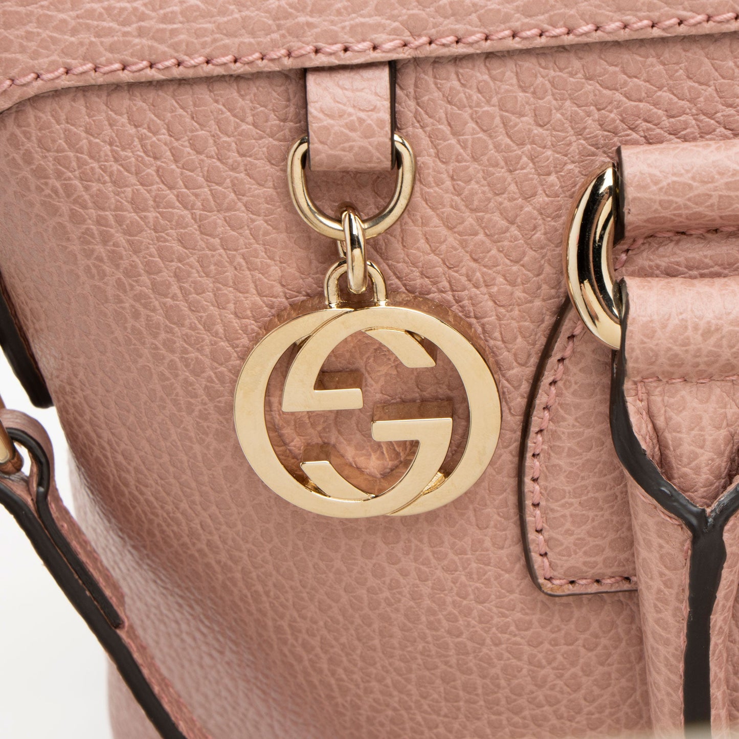 Gucci Leather GG Charm Satchel (SHF-W1Wrlv)