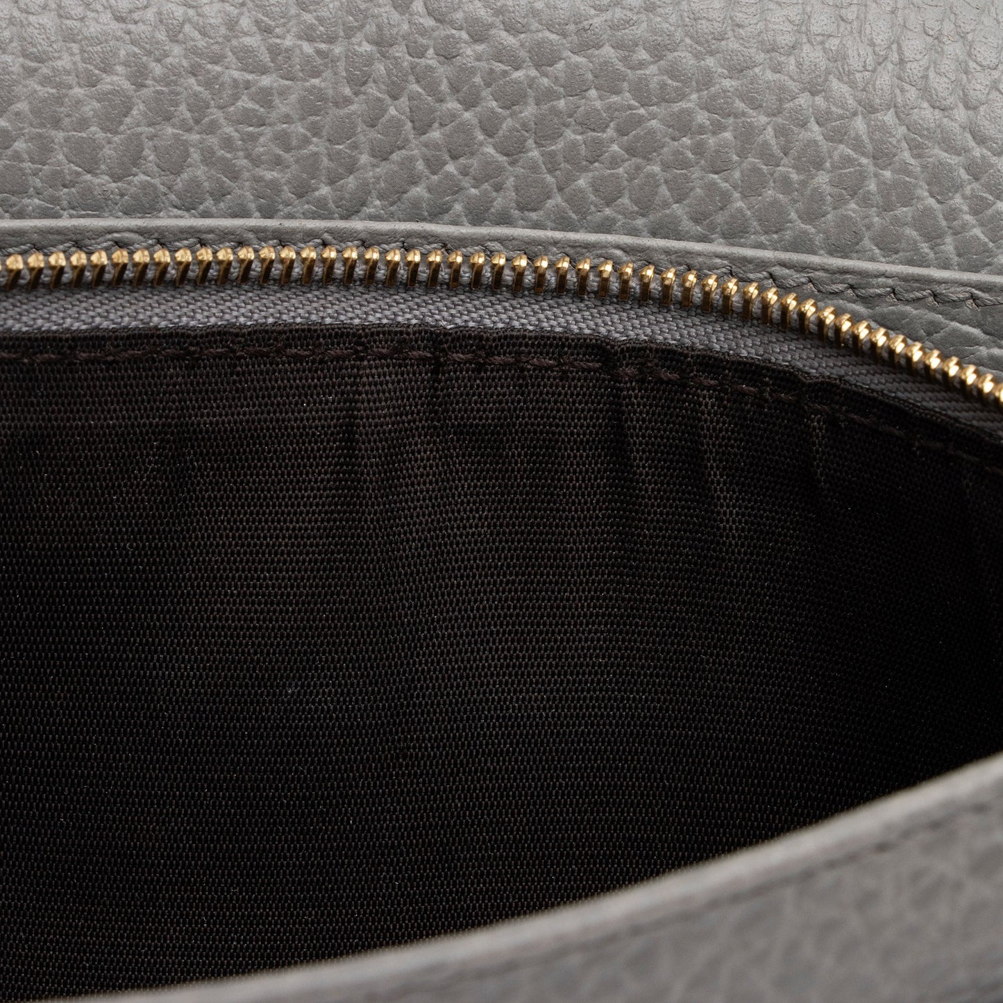 Gucci Leather GG Marmont Mini Chain Bag (SHF-xtqH5g)