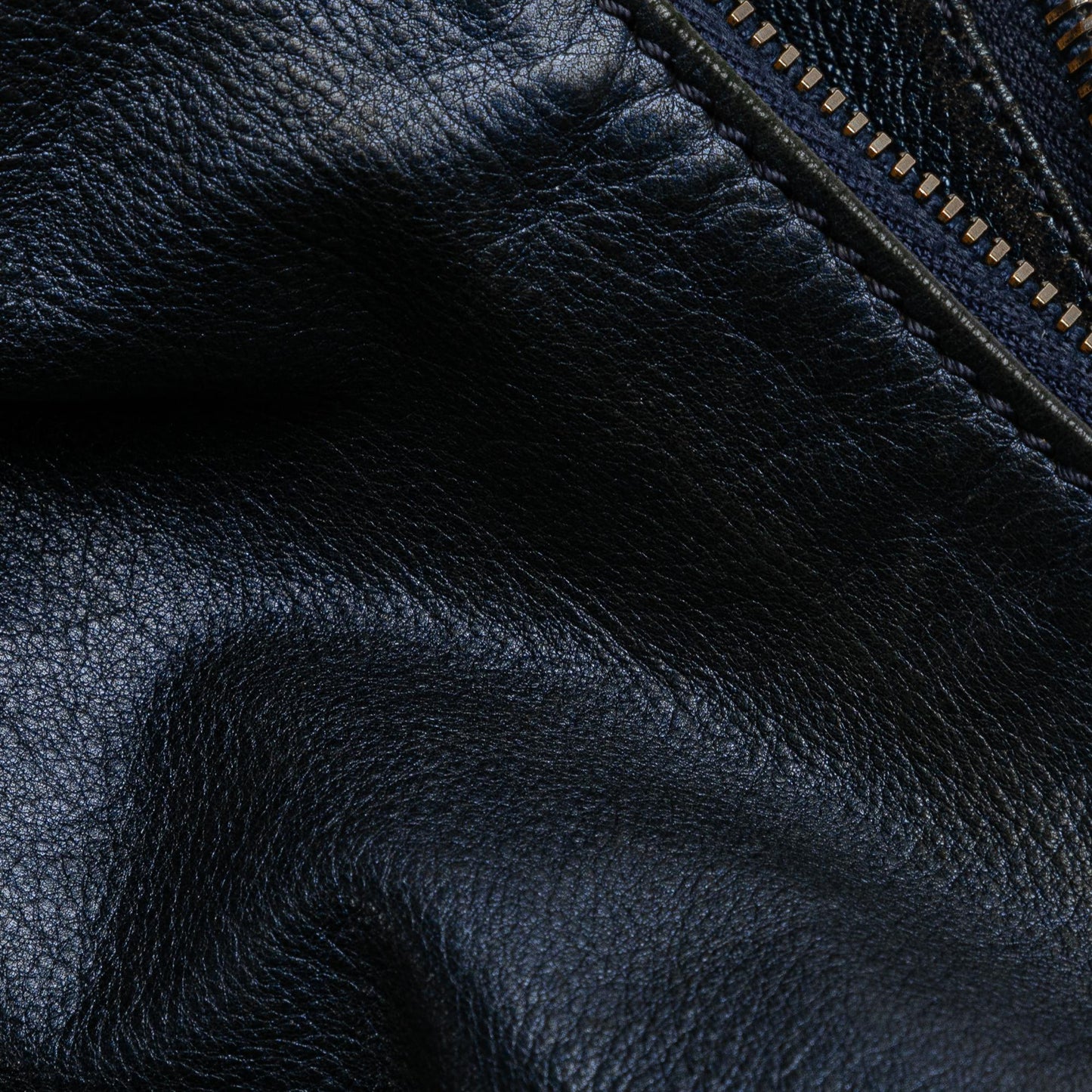 Gucci Leather Galaxy Chain Shoulder Bag (SHG-WdXIT5)