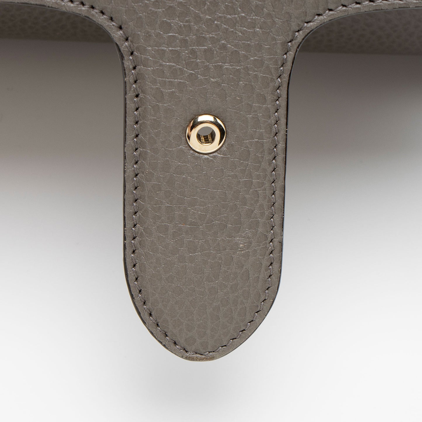 Gucci Leather Interlocking G Small Top Handle (SHF-ug7uku)