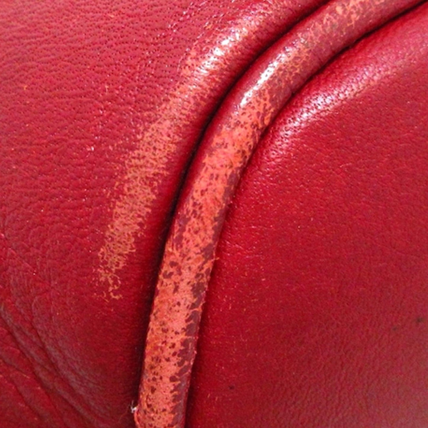Gucci Leather New Britt Shoulder Bag (SHG-UHSdA6)