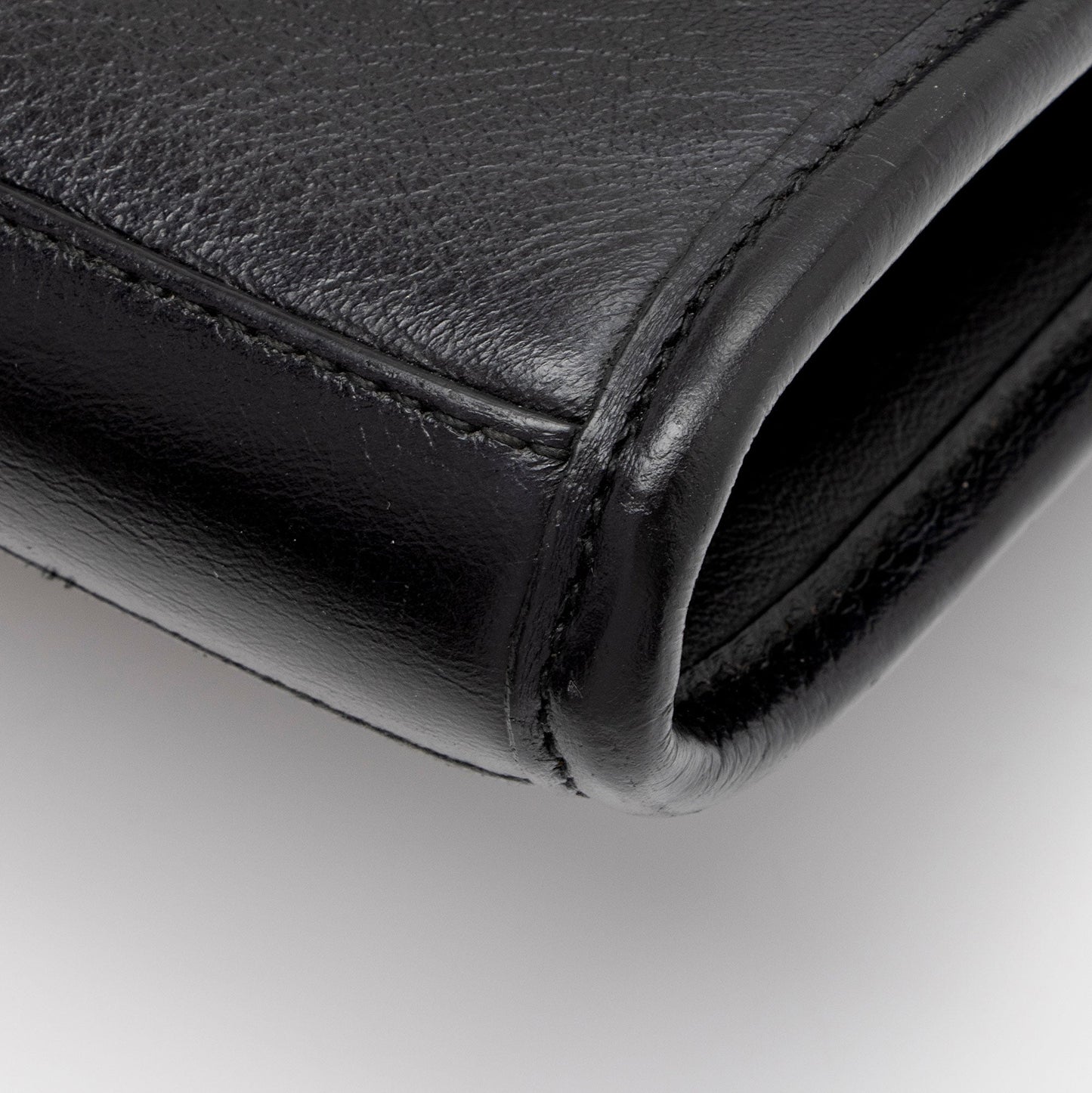 Gucci Leather Rajah Small Shoulder Bag (SHF-T9JpnW)