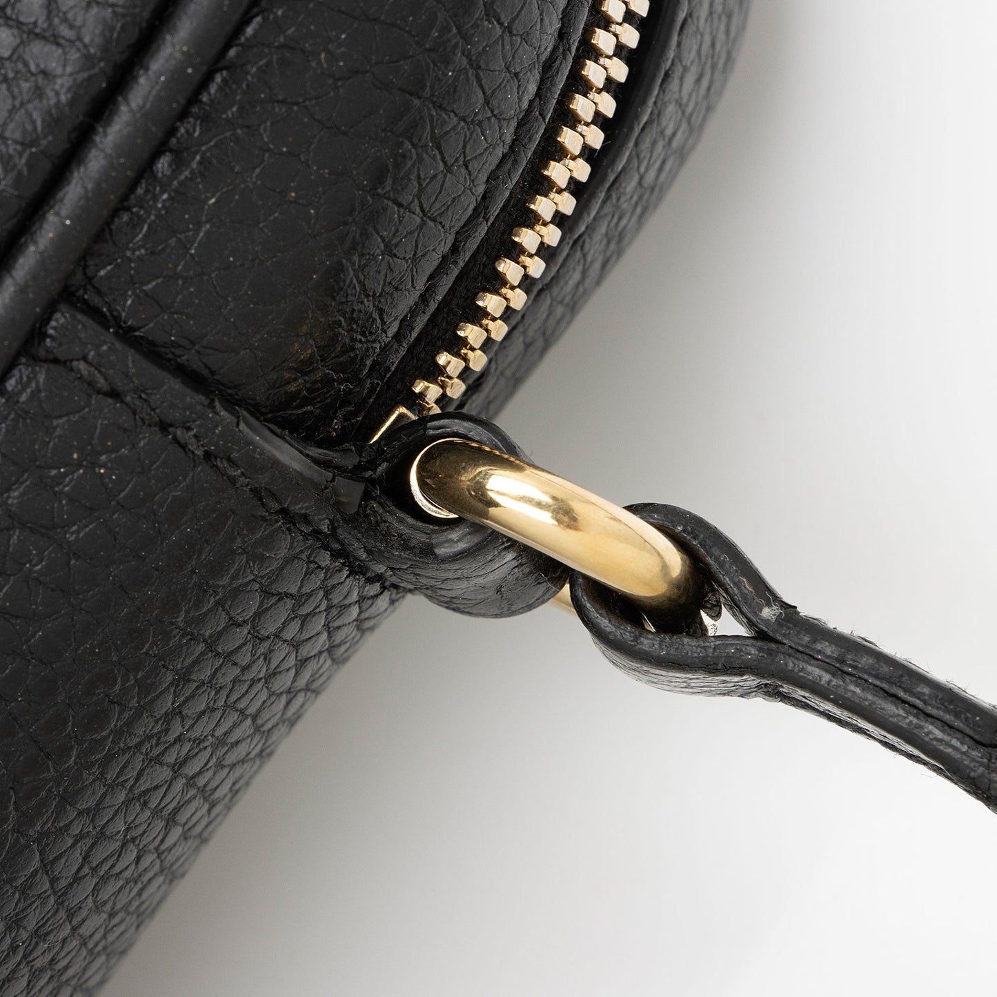 Gucci Leather Soho Disco Bag (SHF-JyFykP)