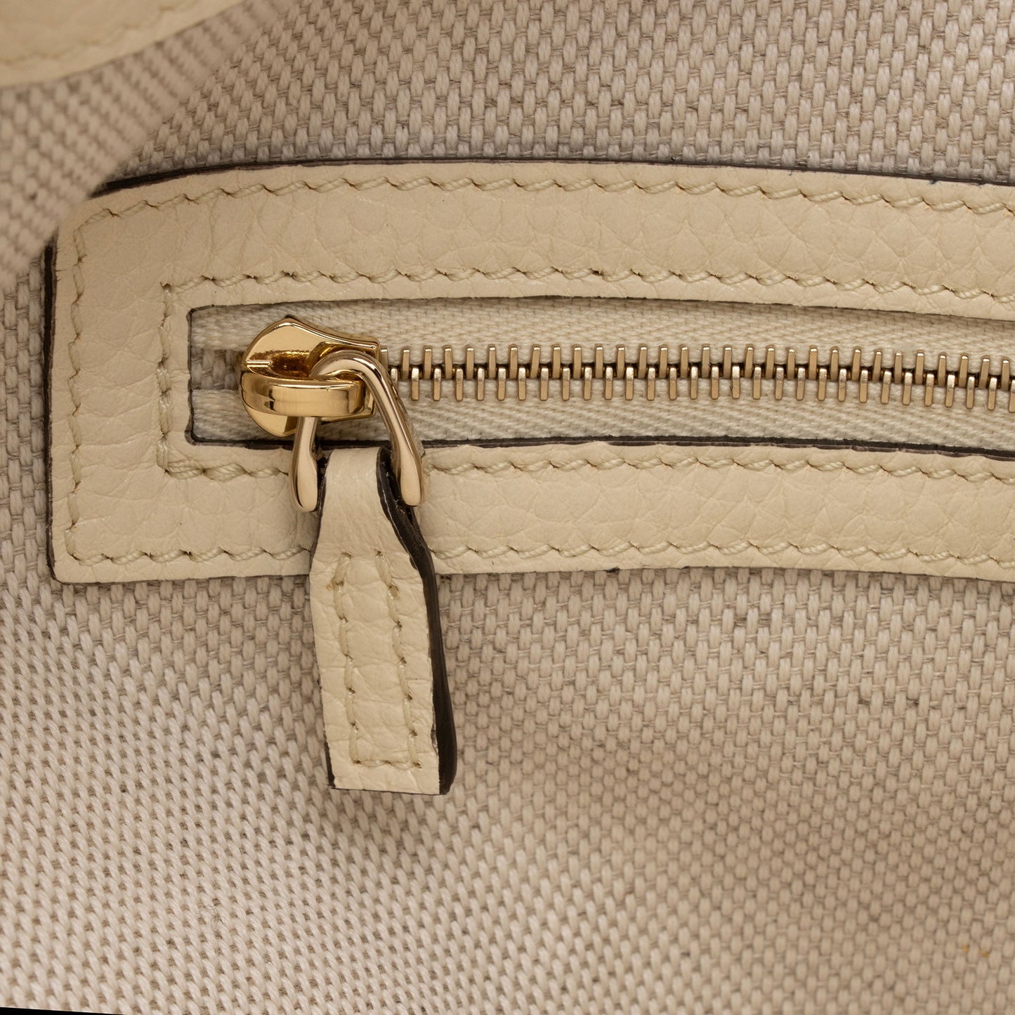 Gucci Leather Soho Medium Shoulder Bag (SHF-vxF1hq)