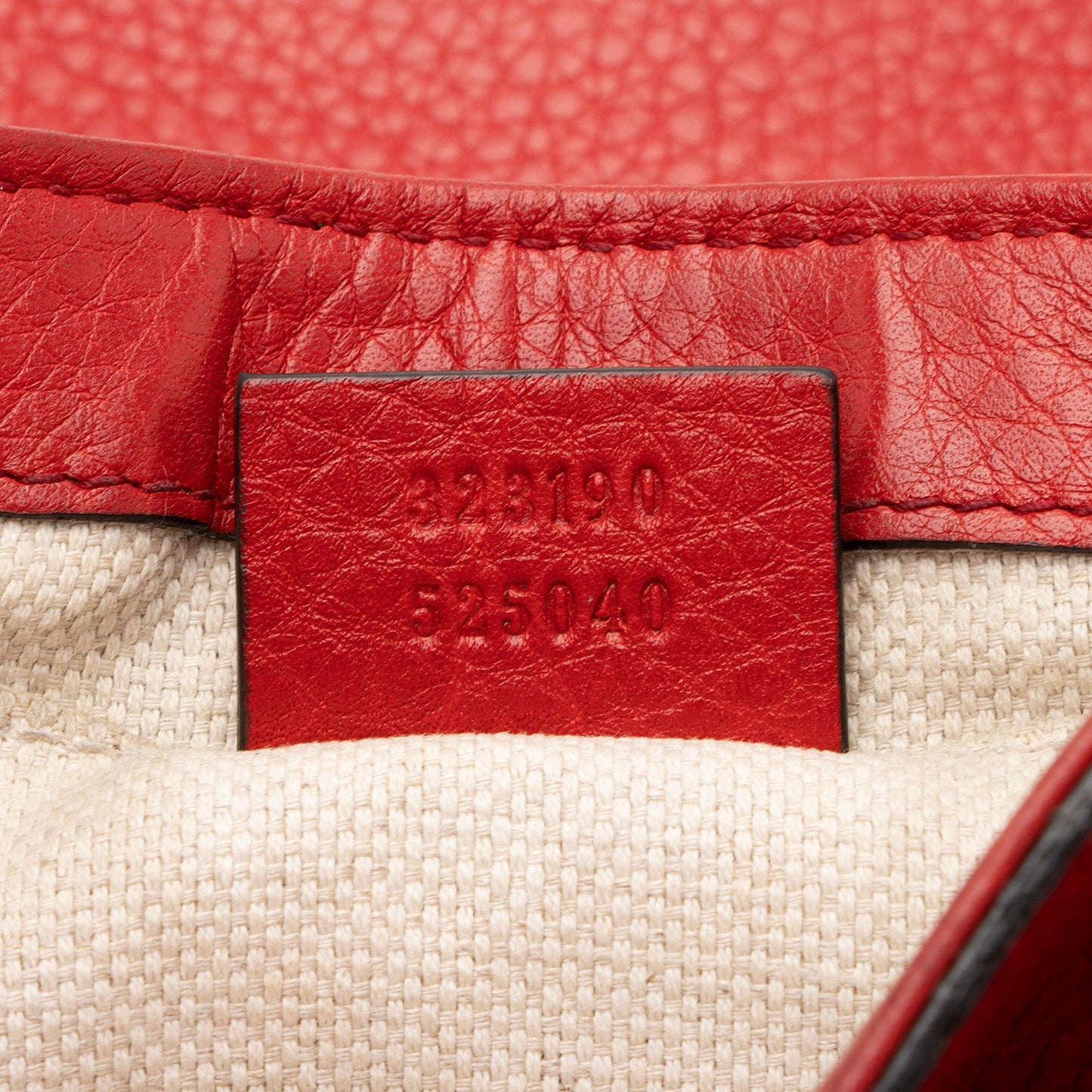 Gucci Leather Soho Small Chain Bag (SHF-AYxiLF)