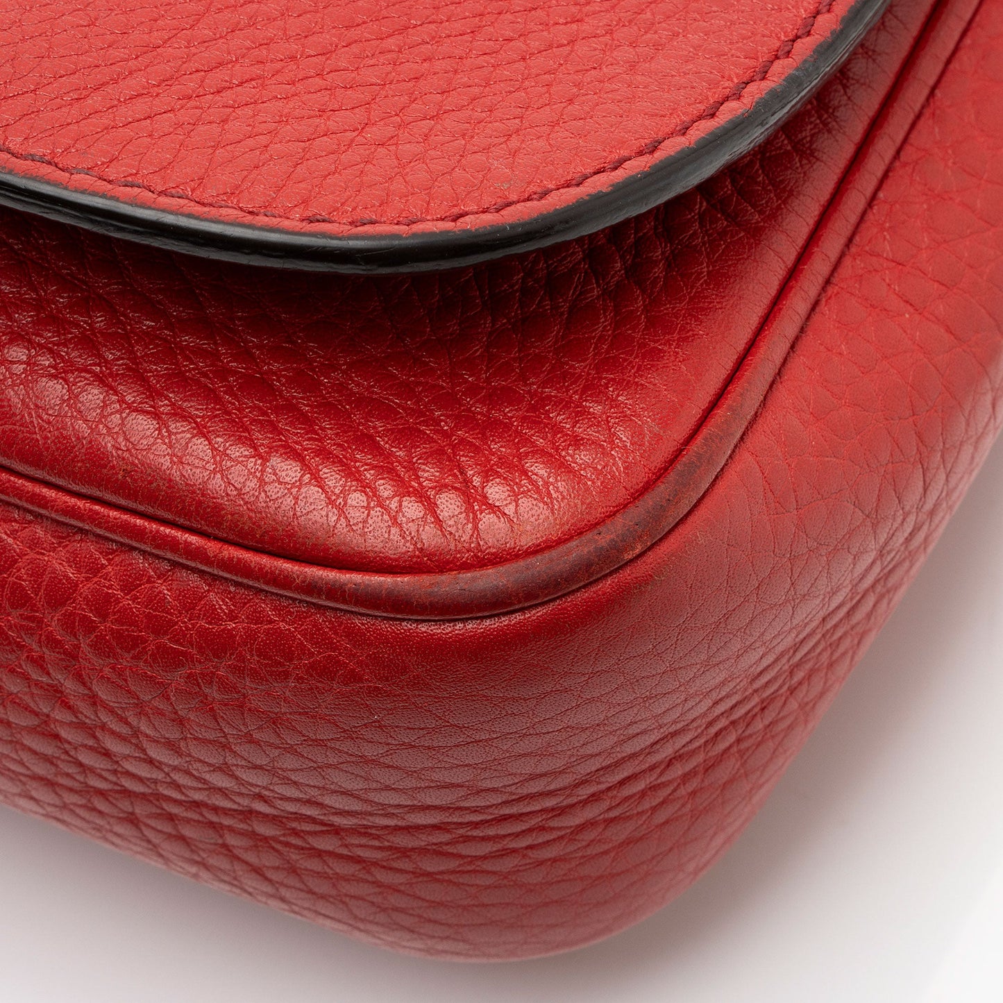 Gucci Leather Soho Small Chain Bag (SHF-AYxiLF)