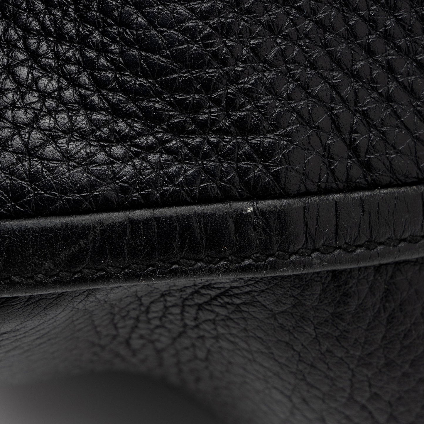 Gucci Leather Soho Top Handle (SHF-LCyvXT)