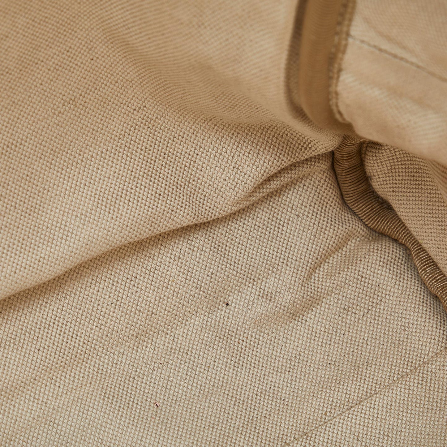 Gucci Logo Backpack (SHG-D61Ucn)