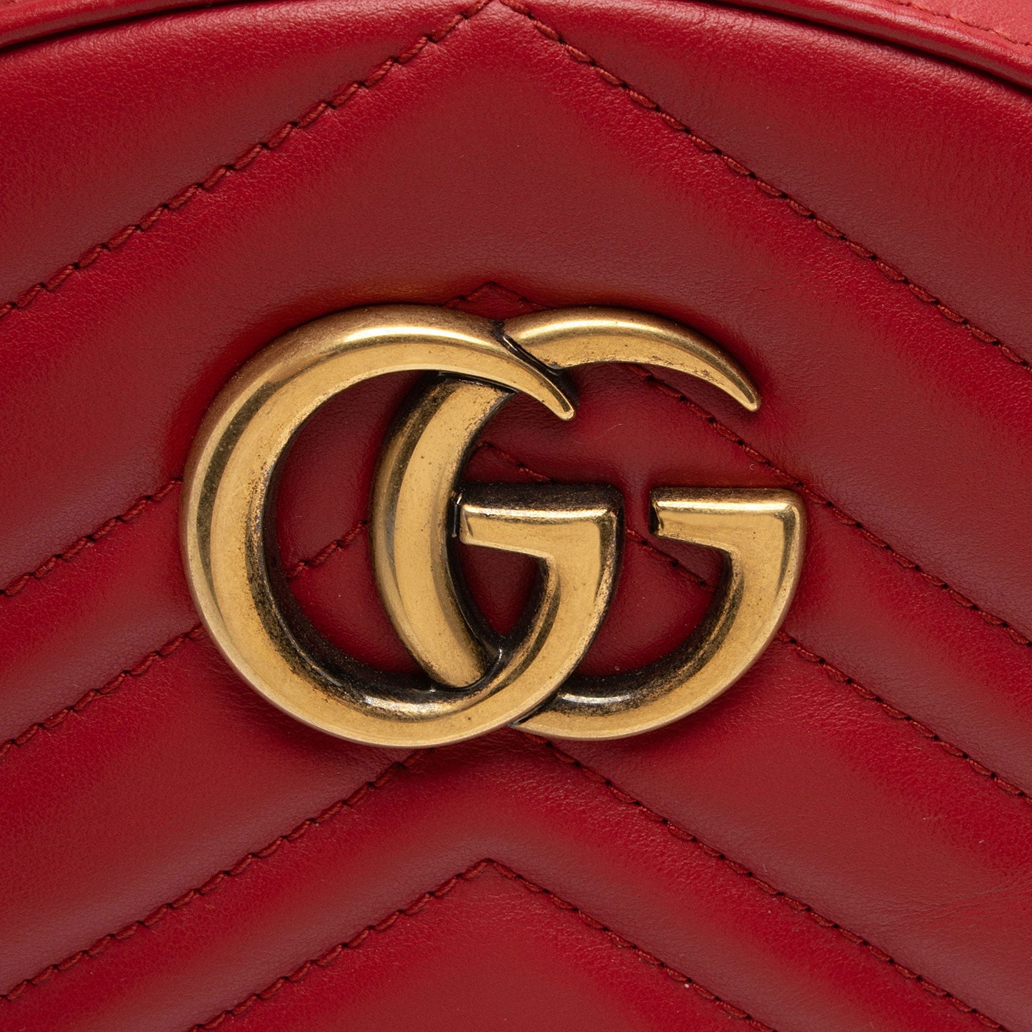 Gucci Matelasse Leather GG Marmont Backpack (SHF-dnTU2B)