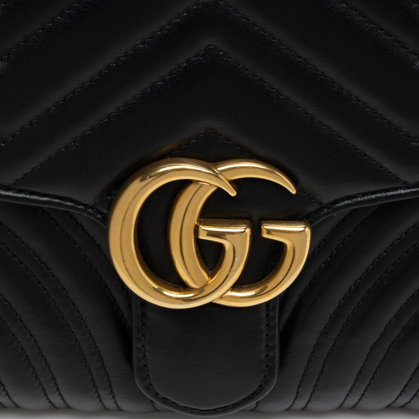 Gucci Matelasse Leather GG Marmont Clutch (SHF-v89K6D)