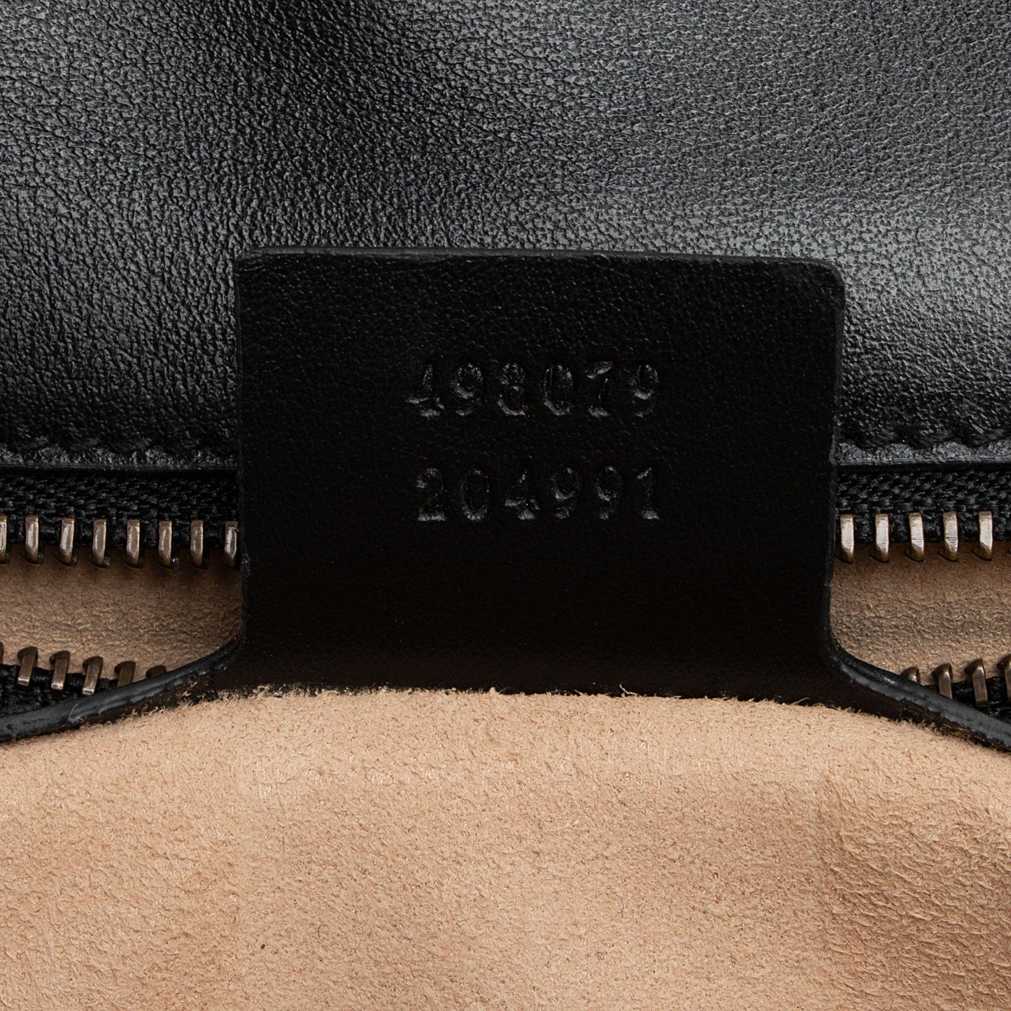 Gucci Matelasse Leather GG Marmont Clutch (SHF-v89K6D)