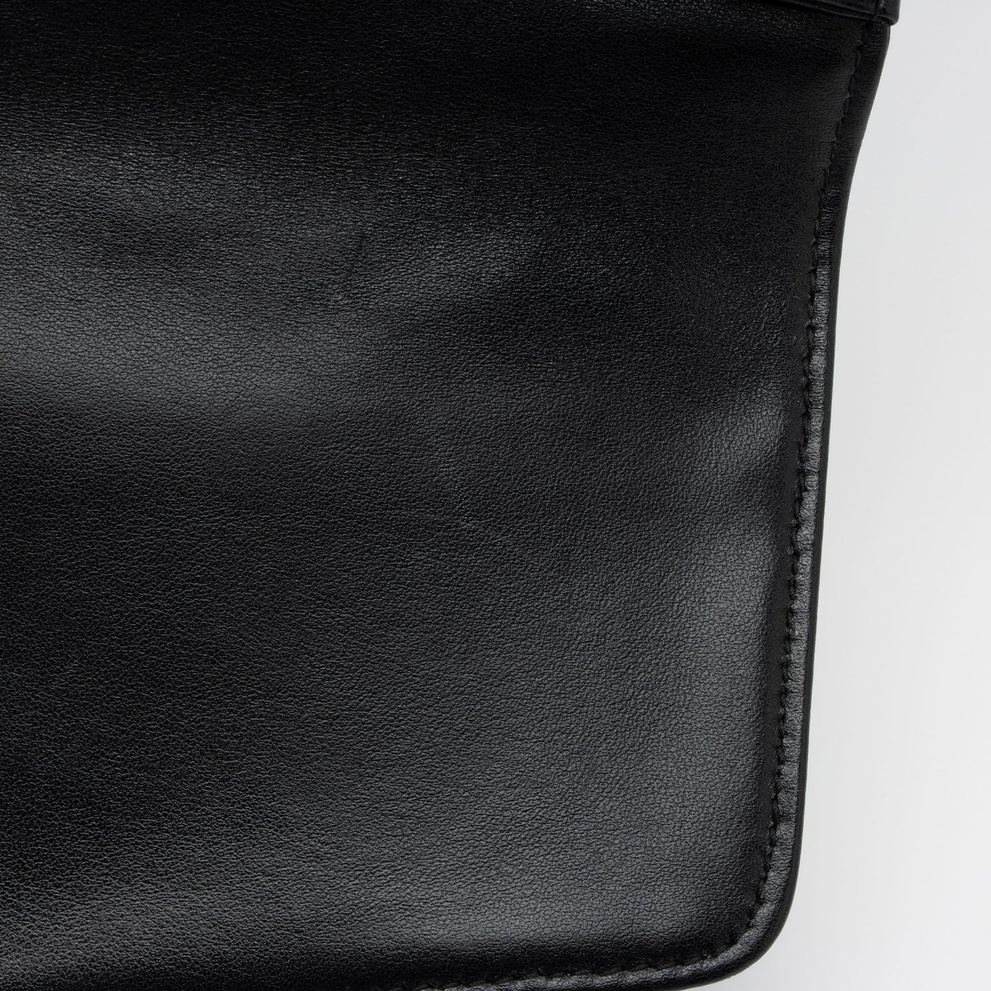 Gucci Matelasse Leather GG Marmont Clutch (SHF-v89K6D)