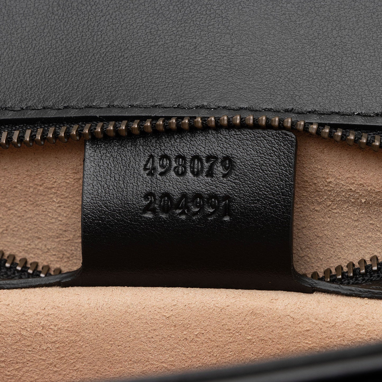 Gucci Matelasse Leather GG Marmont Clutch (SHF-ZRS6E1)
