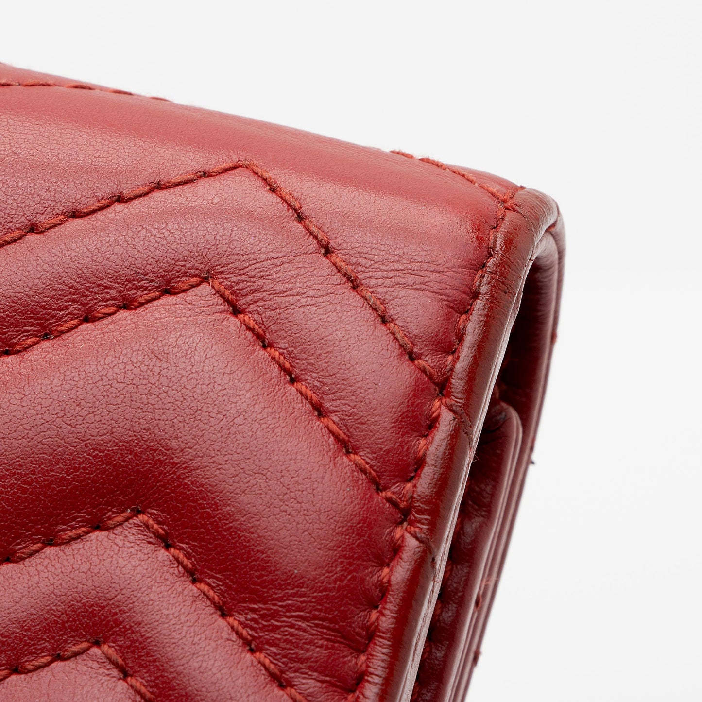 Gucci Matelasse Leather GG Marmont Compact Wallet