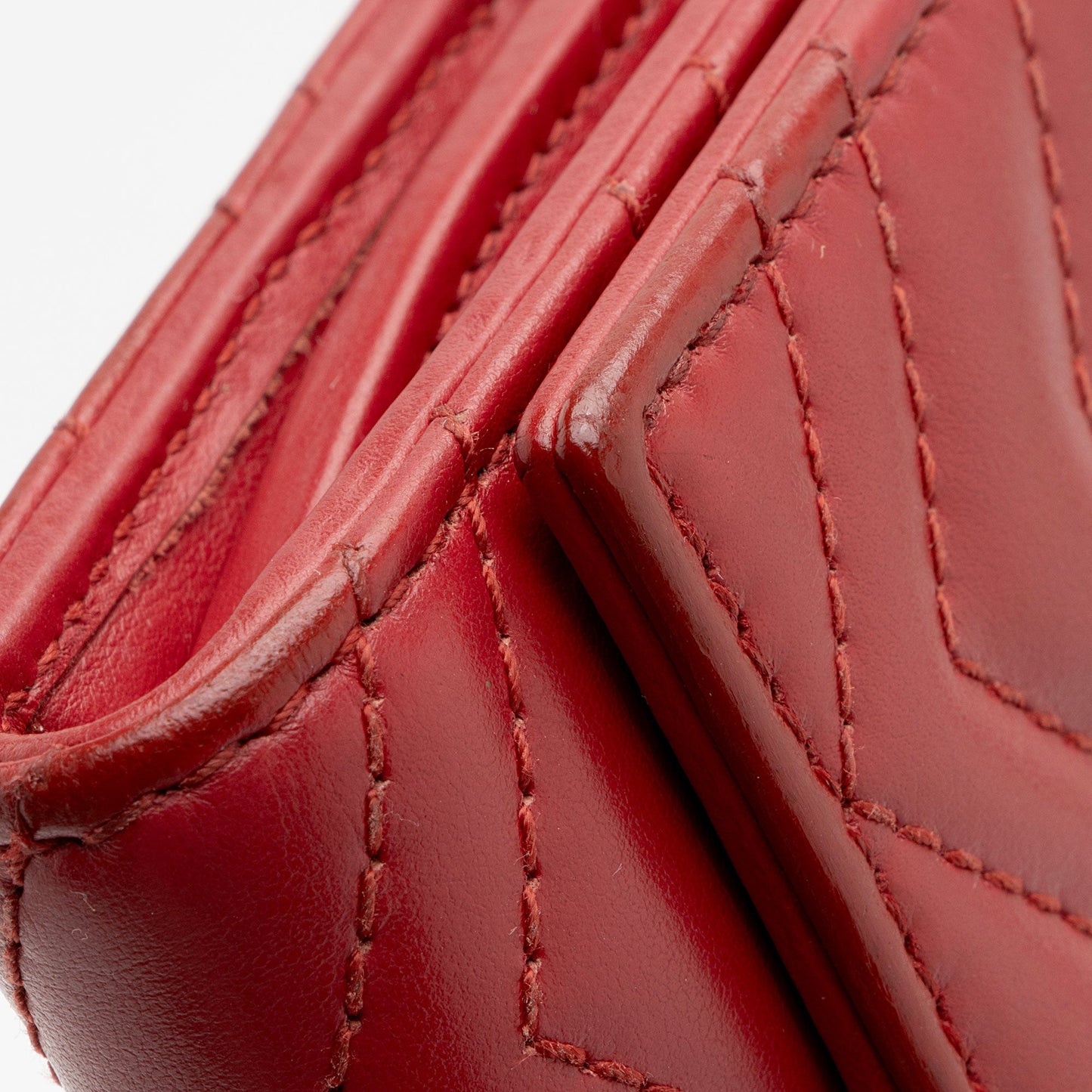 Gucci Matelasse Leather GG Marmont Compact Wallet