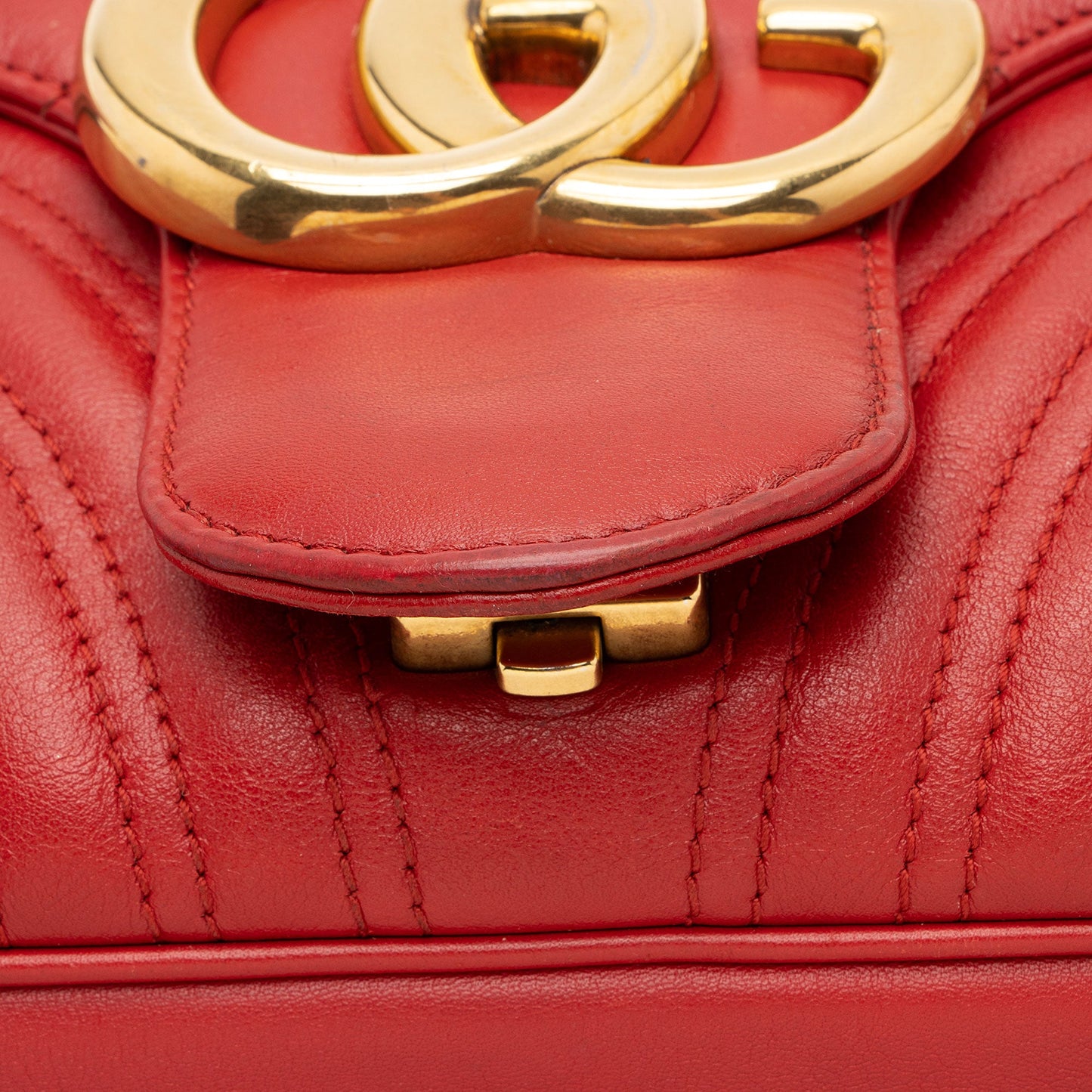 Gucci Matelasse Leather GG Marmont Medium Flap Bag