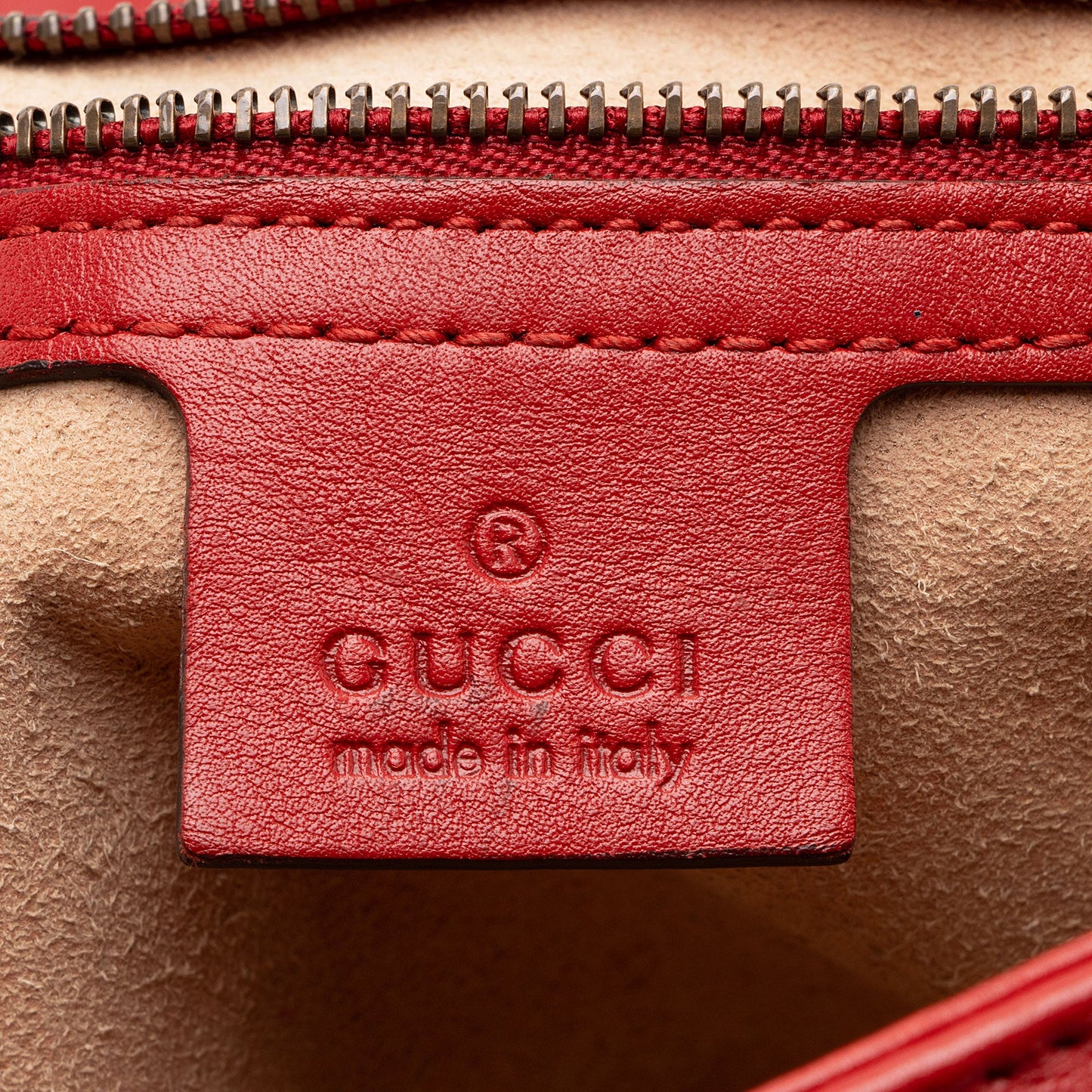 Gucci Matelasse Leather GG Marmont Medium Flap Bag