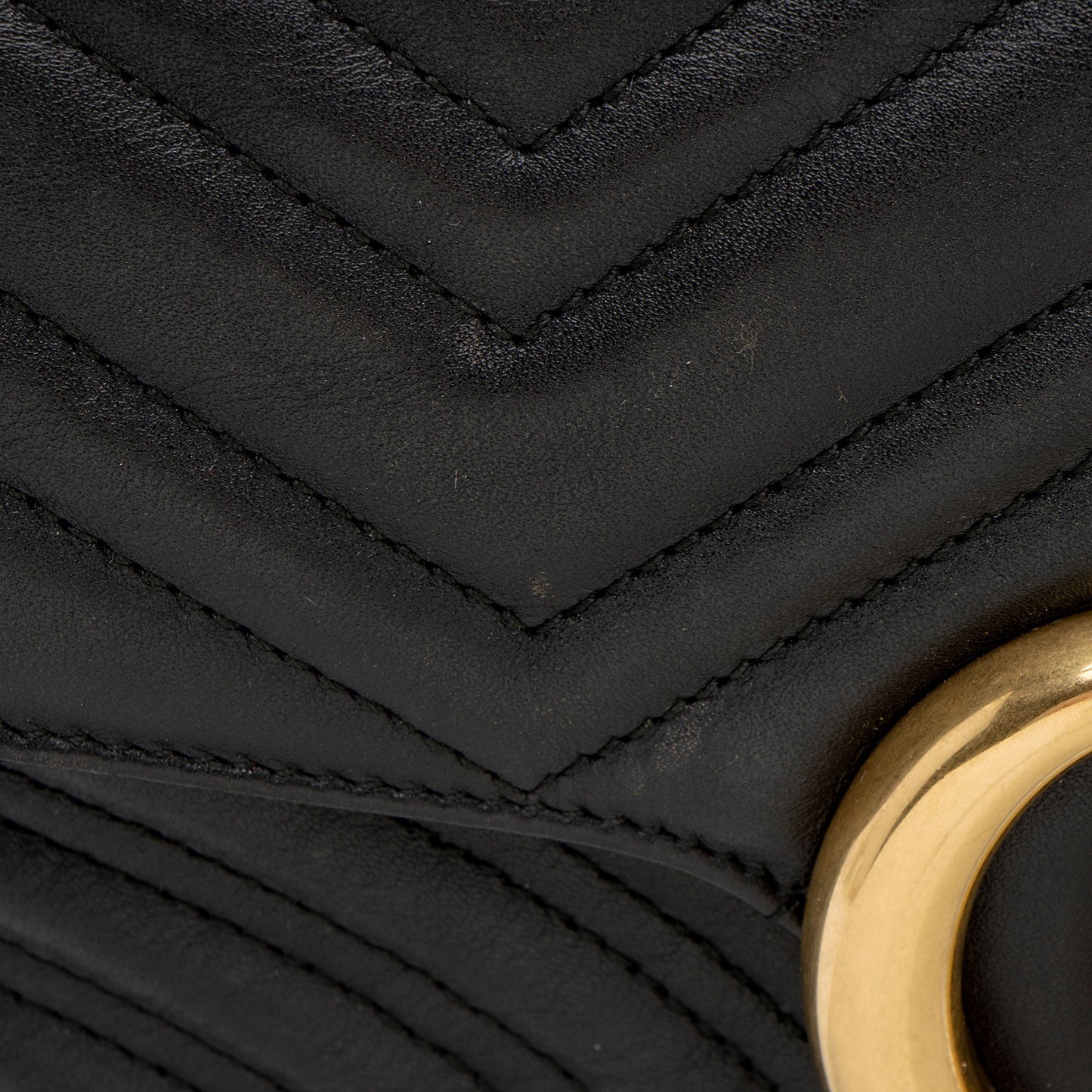 Gucci Matelasse Leather GG Marmont Medium Flap Bag