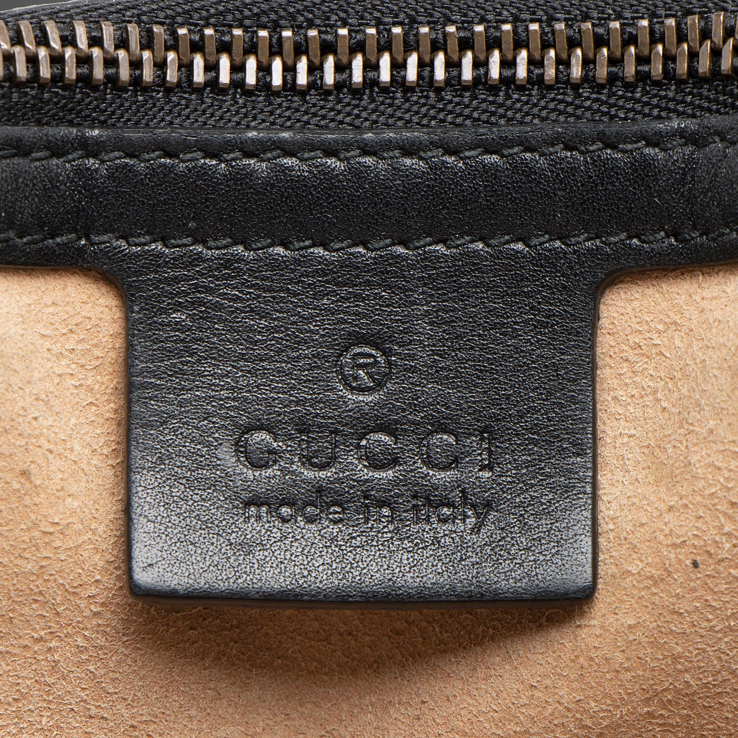 Gucci Matelasse Leather GG Marmont Medium Flap Bag