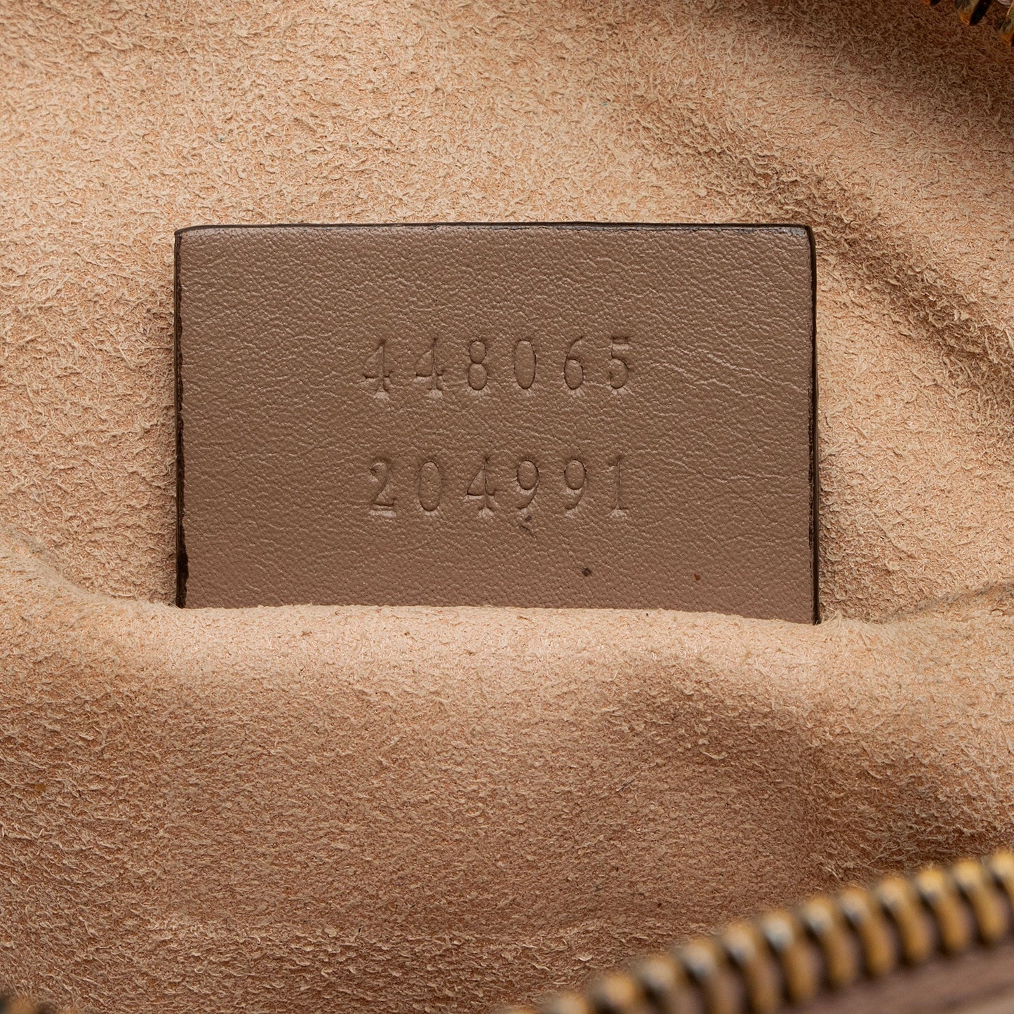 Gucci Matelasse Leather GG Marmont Mini Bag (SHF-rnywkF)