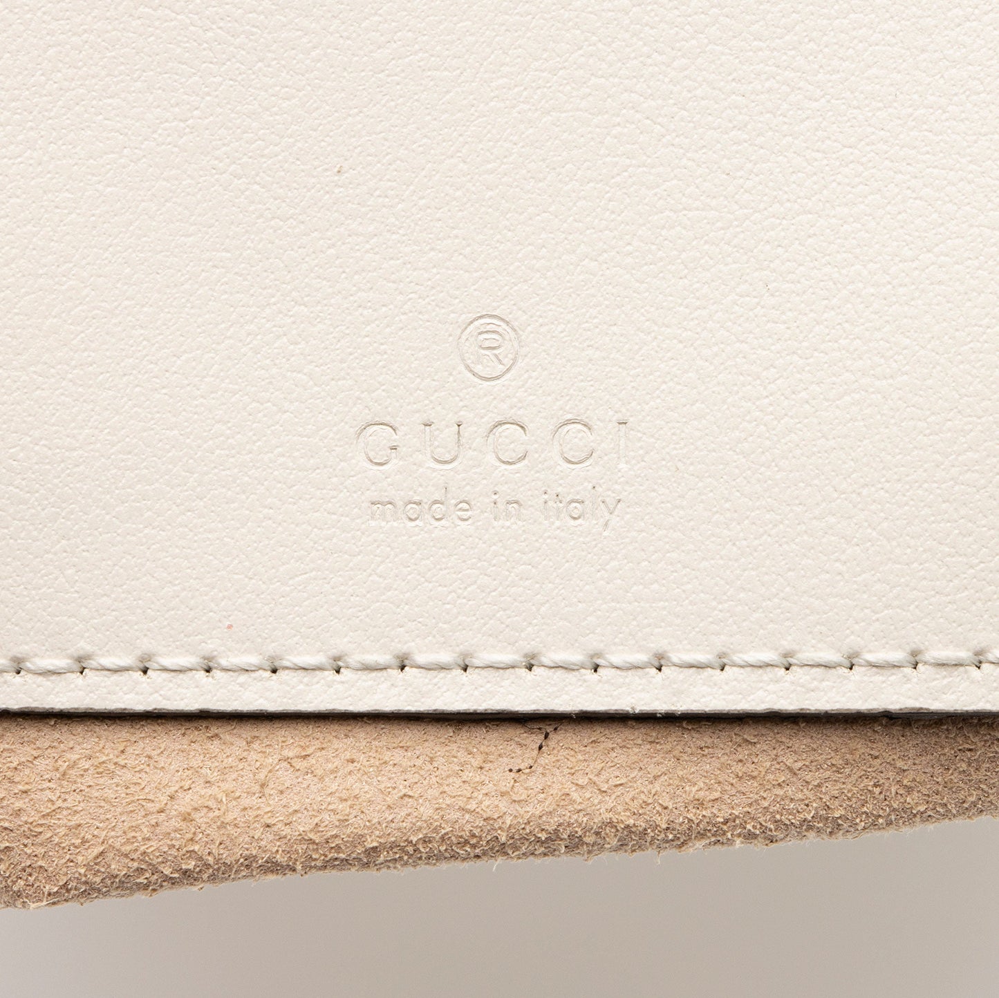 Gucci Matelasse Leather GG Marmont Mini Bucket Bag (SHF-mKaygk)