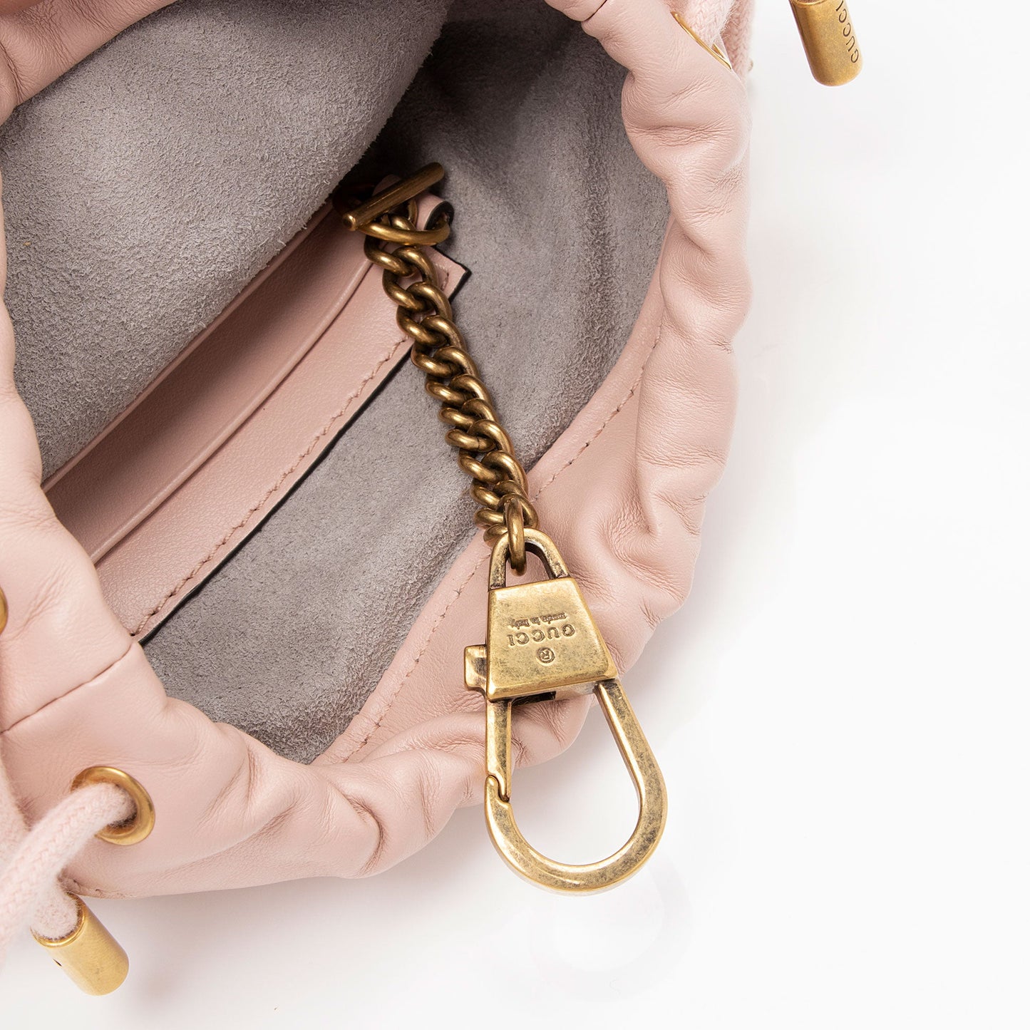 Gucci Matelasse Leather GG Marmont Mini Bucket Bag (SHF-mpO6dQ)