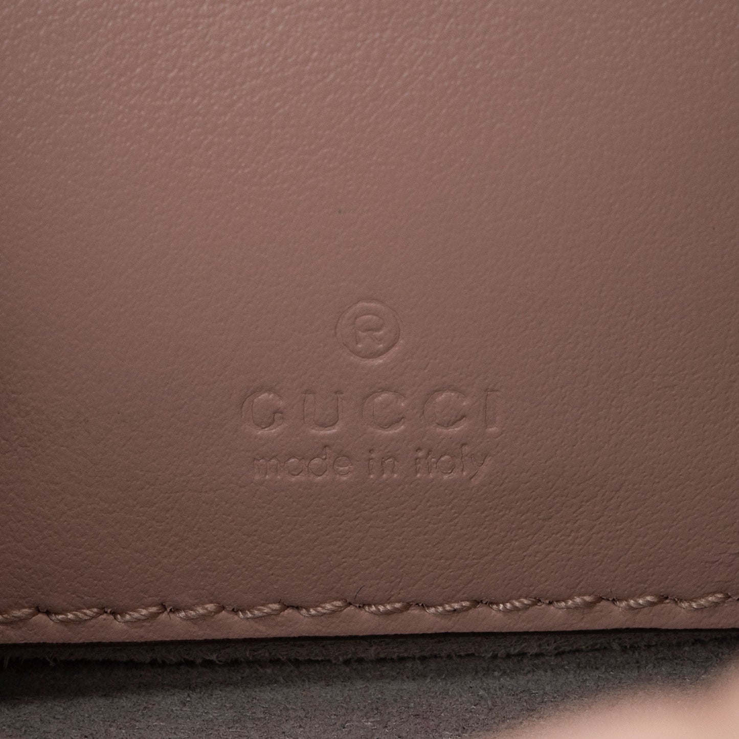 Gucci Matelasse Leather GG Marmont Mini Bucket Bag (SHF-mpO6dQ)