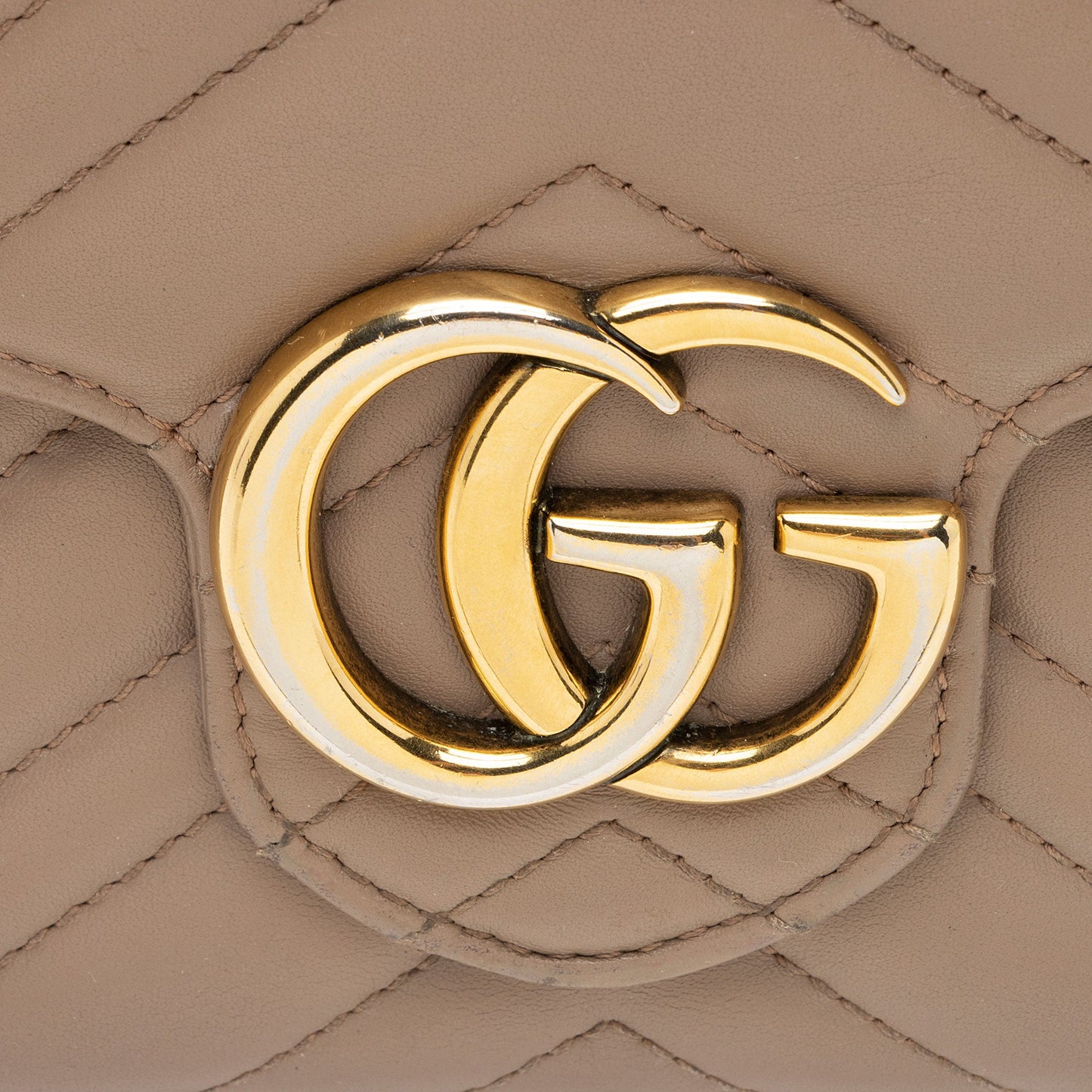 Gucci Matelasse Leather GG Marmont Mini Chain Shoulder Bag (SHF-bJF41o)