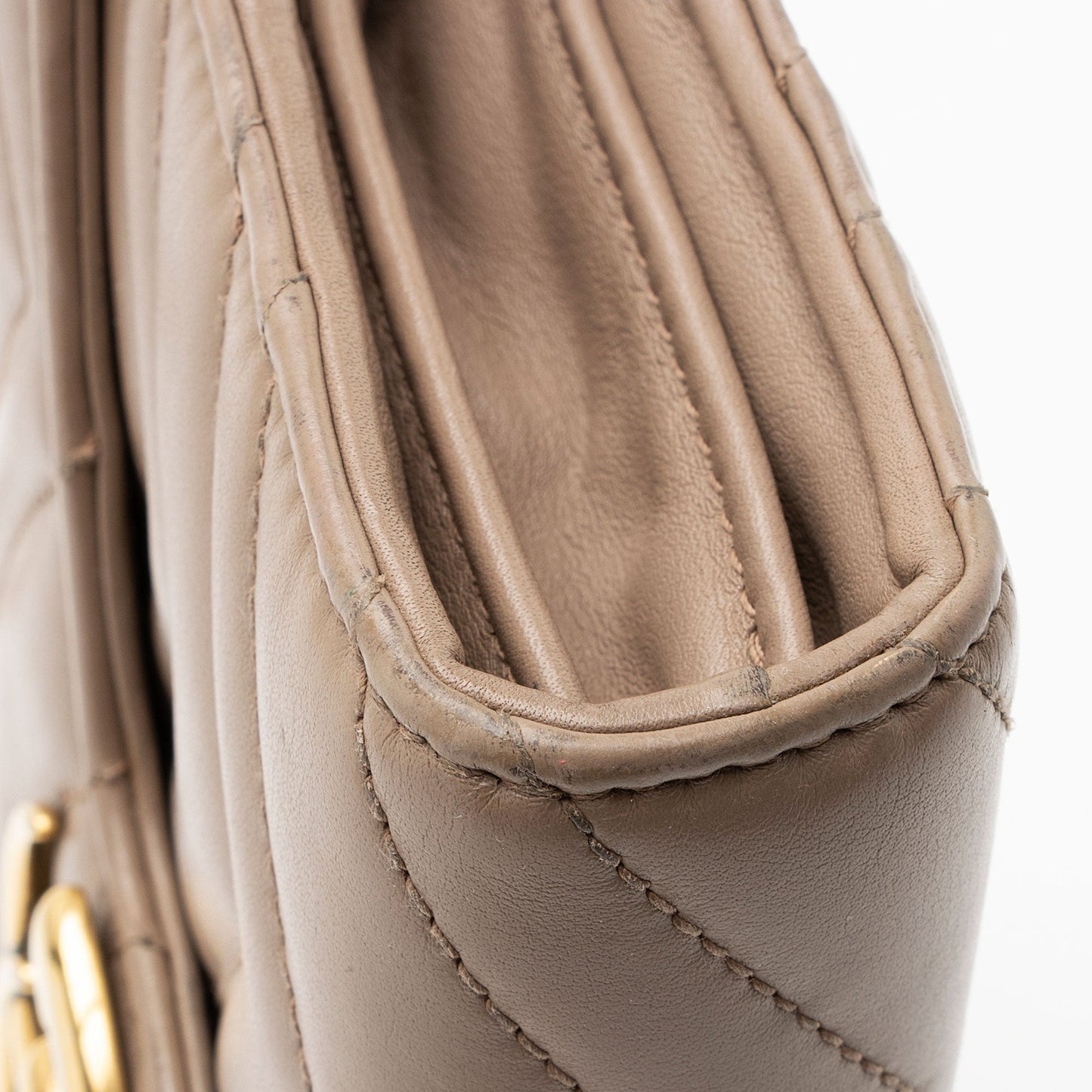 Gucci Matelasse Leather GG Marmont Mini Chain Shoulder Bag (SHF-bJF41o)