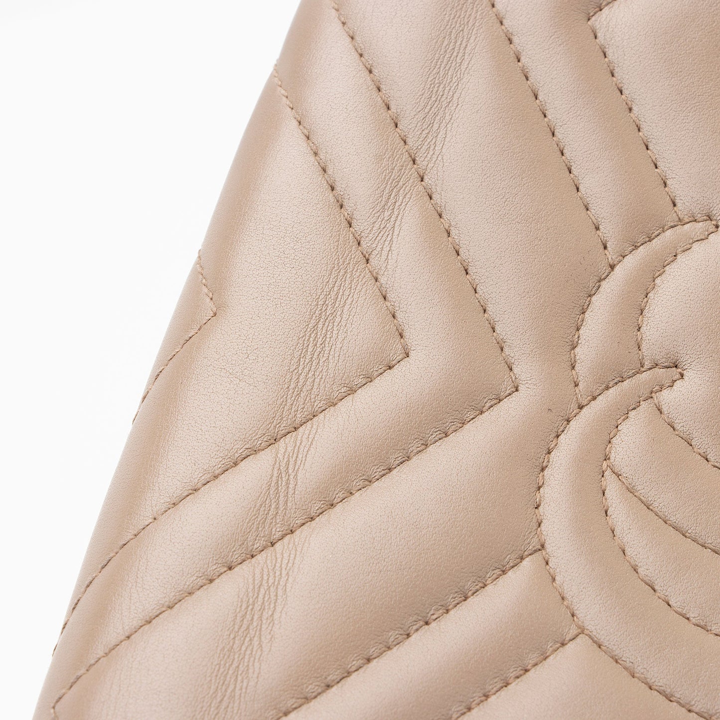 Gucci Matelasse Leather GG Marmont Mini Chain Shoulder Bag (SHF-bJF41o)