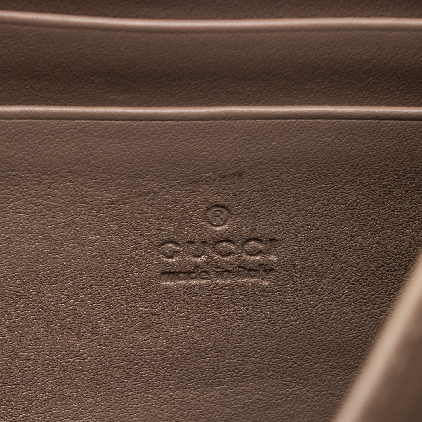 Gucci Matelasse Leather GG Marmont Mini Chain Shoulder Bag (SHF-bJF41o)