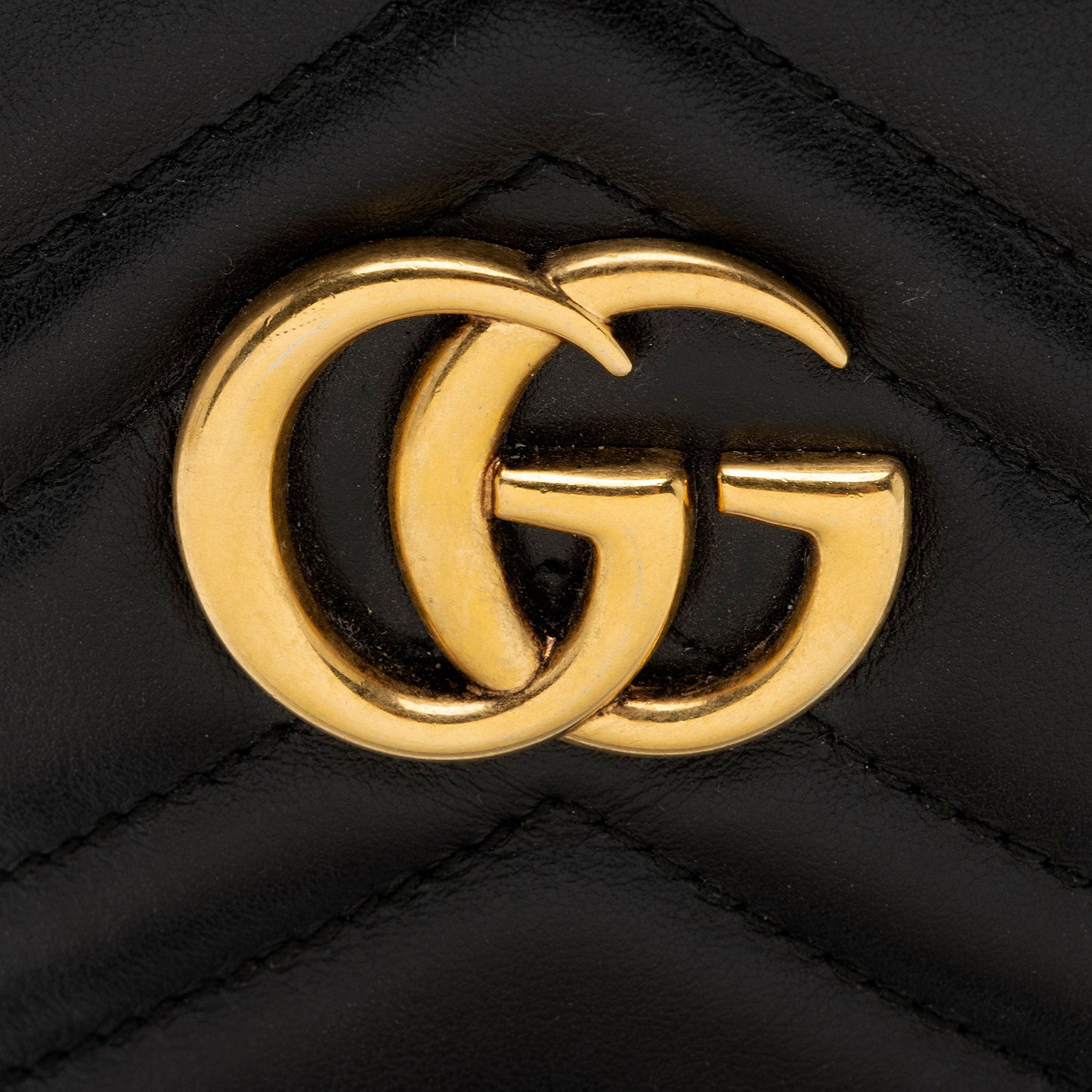 Gucci Matelasse Leather GG Marmont Mini Crossbody (SHF-pySpXY)