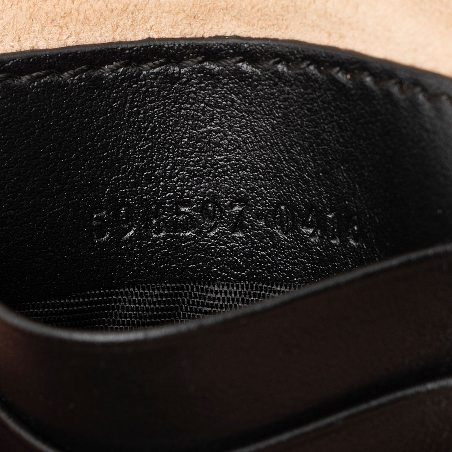 Gucci Matelasse Leather GG Marmont Mini Crossbody (SHF-1qHFM7)