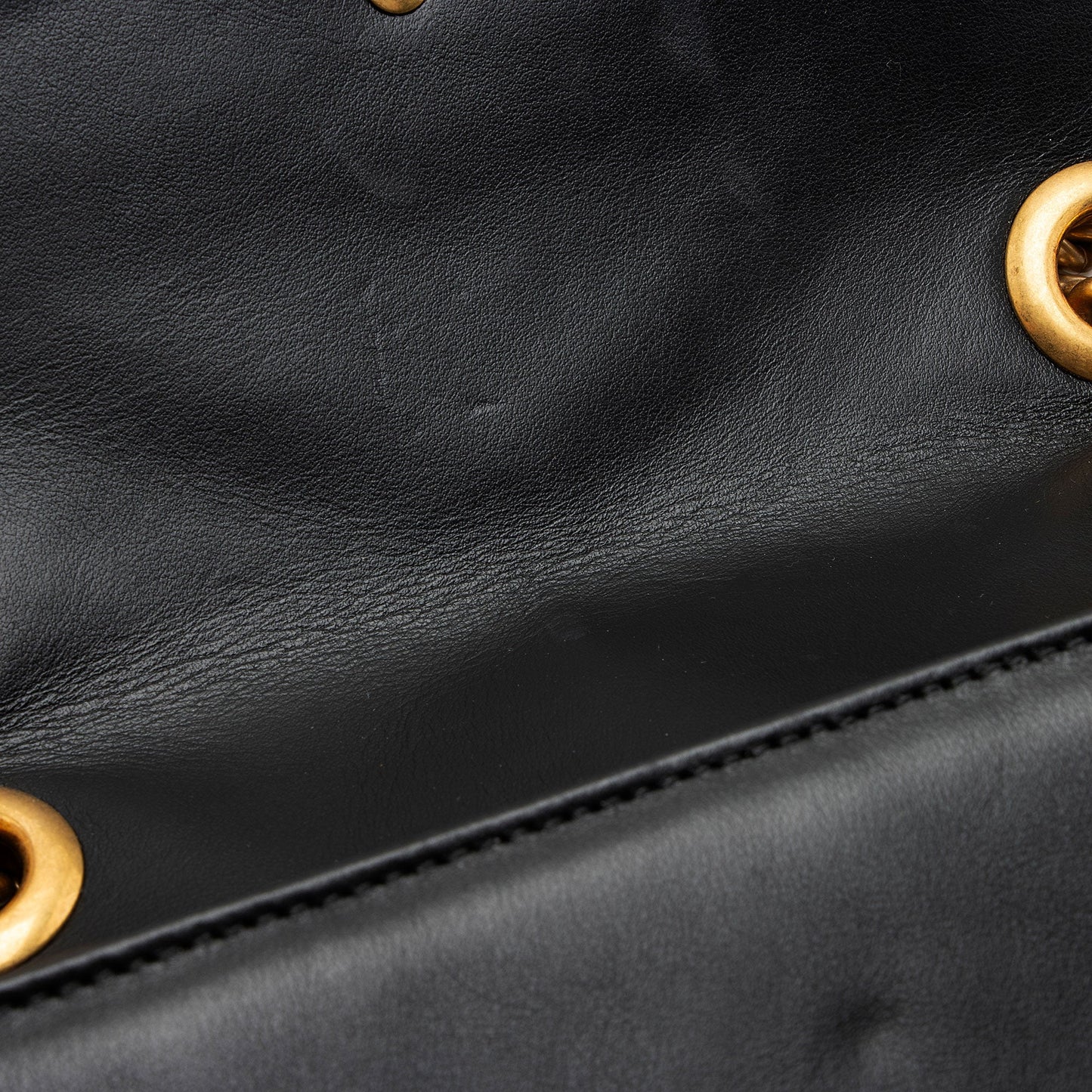 Gucci Matelasse Leather GG Marmont Mini Flap Bag (SHF-Aicihy)